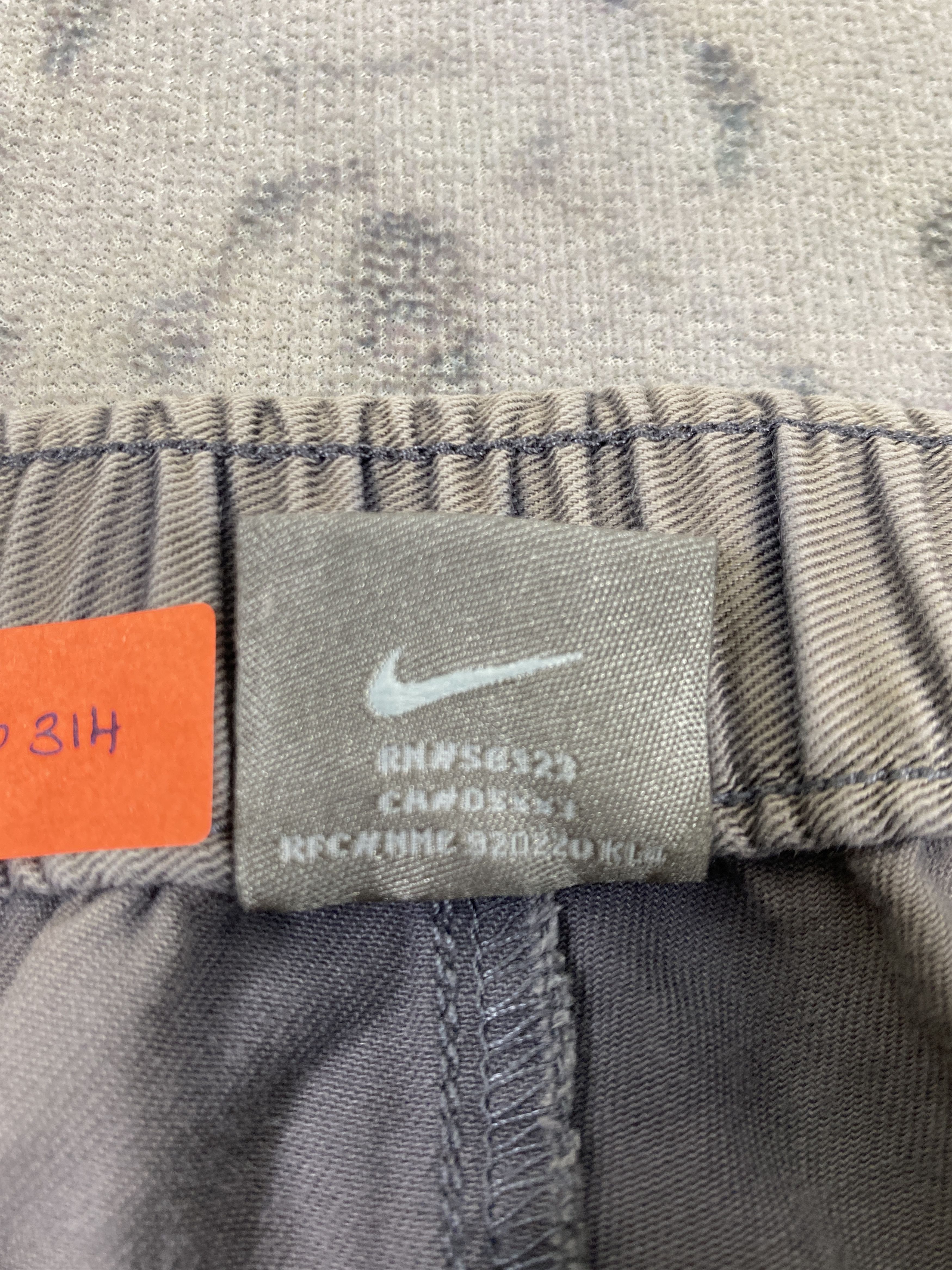 Nike Vintage Sun Faded Nike Cargo Shorts Pants -CP314 Size US 33 - 6 Thumbnail