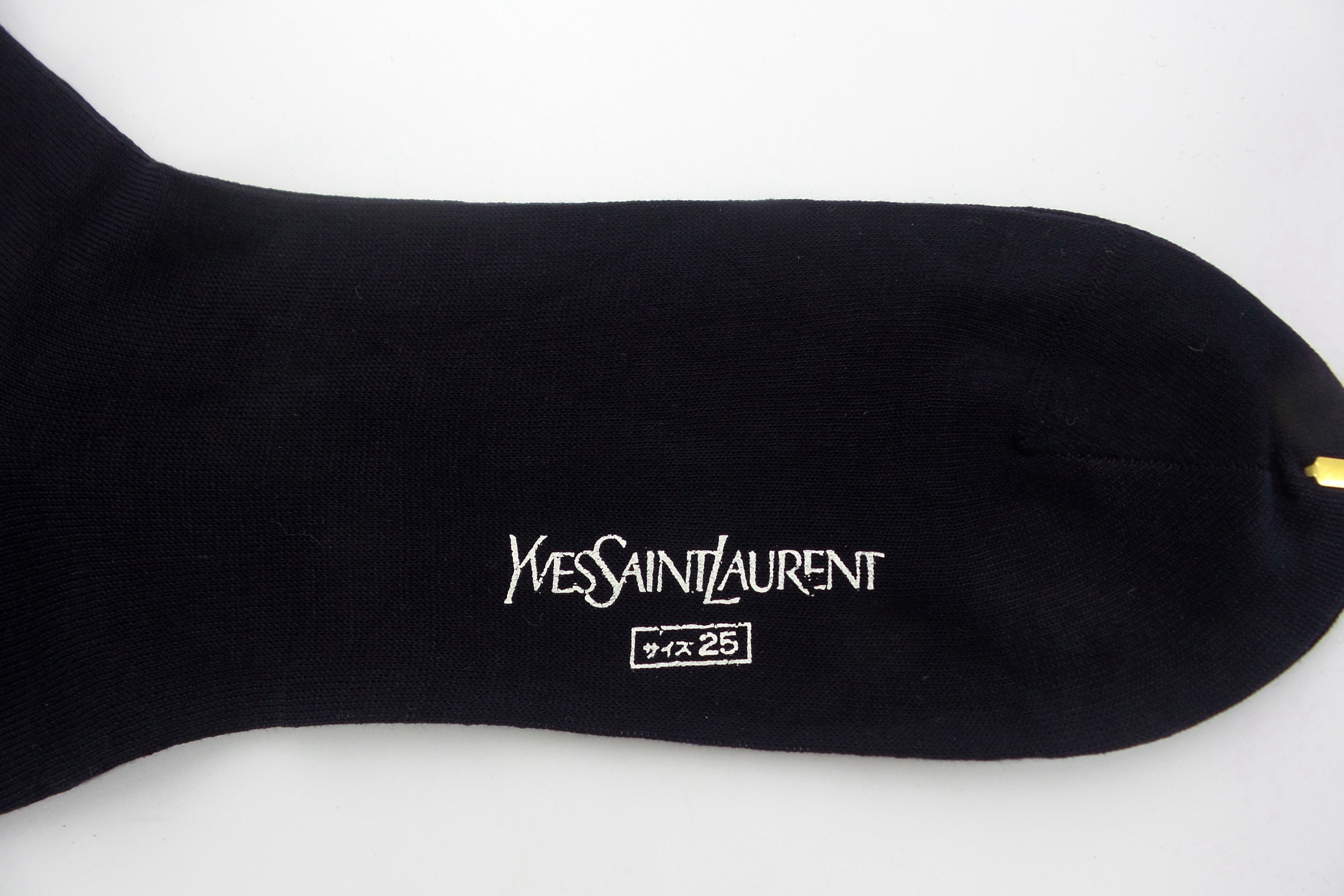 Yves Saint Laurent Yves Saint Laurent Plain Small Logo Socks Size ONE SIZE - 5 Thumbnail