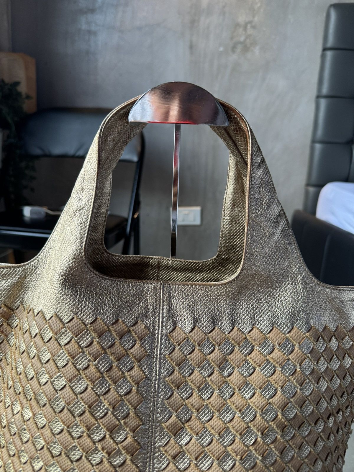 Bottega Veneta BOTTEGA VENETA Woven Metallic Tote Gold Size ONE SIZE - 3 Thumbnail