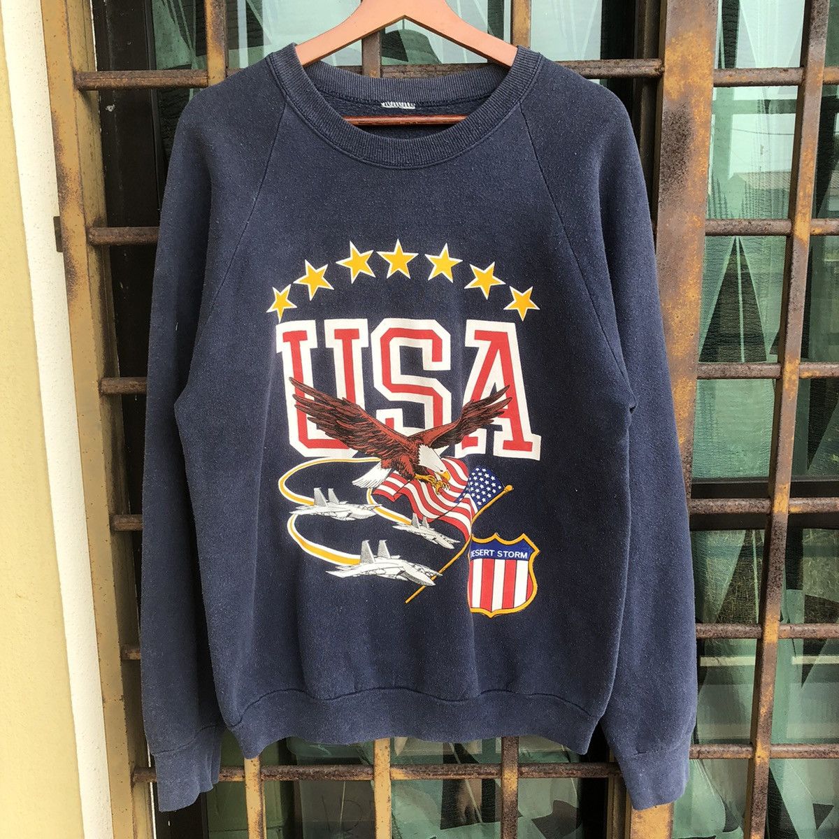 Vintage Vintage Desert Storm Usa Flight Sweatshirt Size US L / EU 52-54 / 3 - 1 Thumbnail