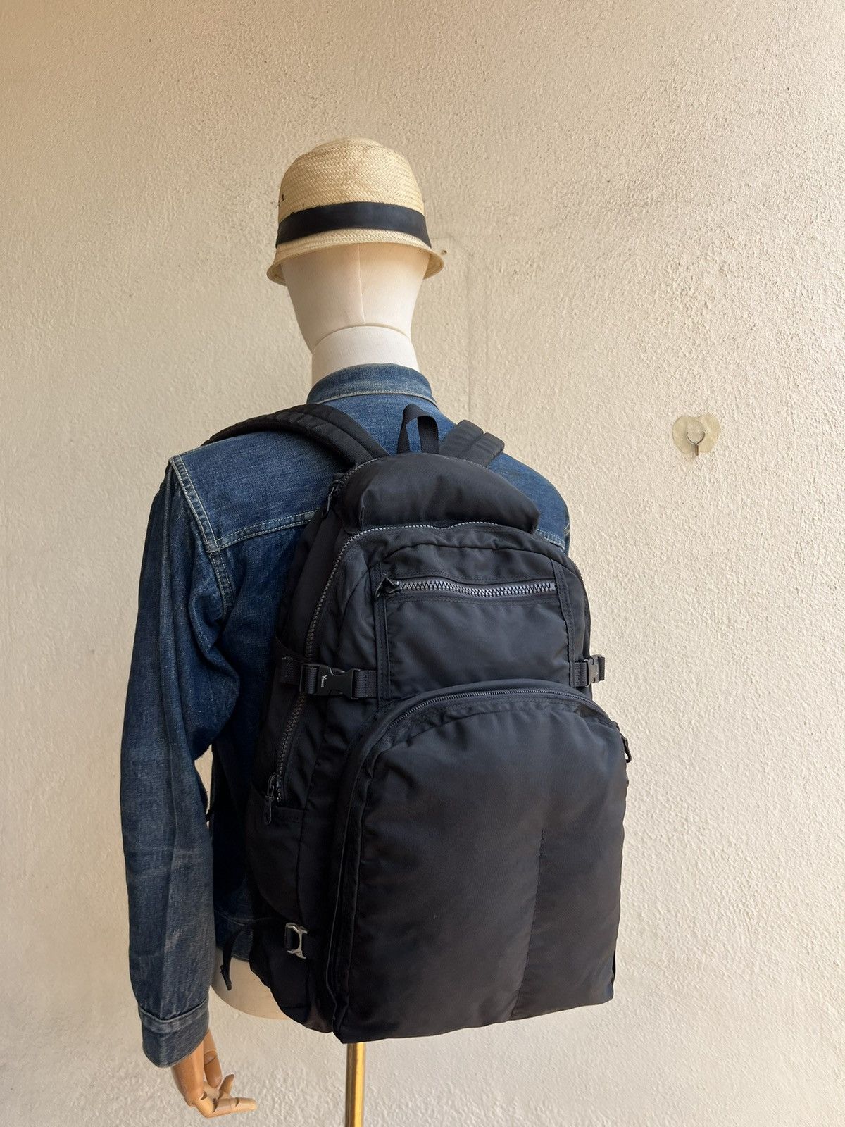 Yohji Yamamoto Vintage Yohji Yamamoto Y’saccs Black Ballistic Backpack Size ONE SIZE - 1 Thumbnail
