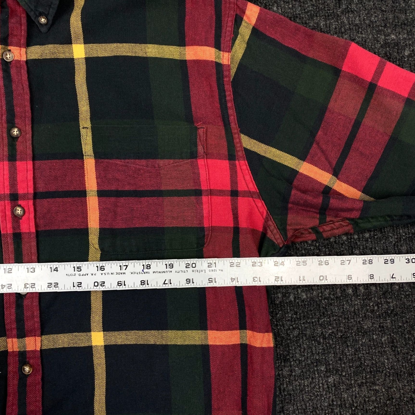 Eddie Bauer VINTAGE Eddie Bauer Flannel Plaid Shirt Long Sleeve Button Down L Tall Red Green Shirt Mens Casual 90s Dad Nature Outdoor USA Size US L / EU 52-54 / 3 - 4 Thumbnail