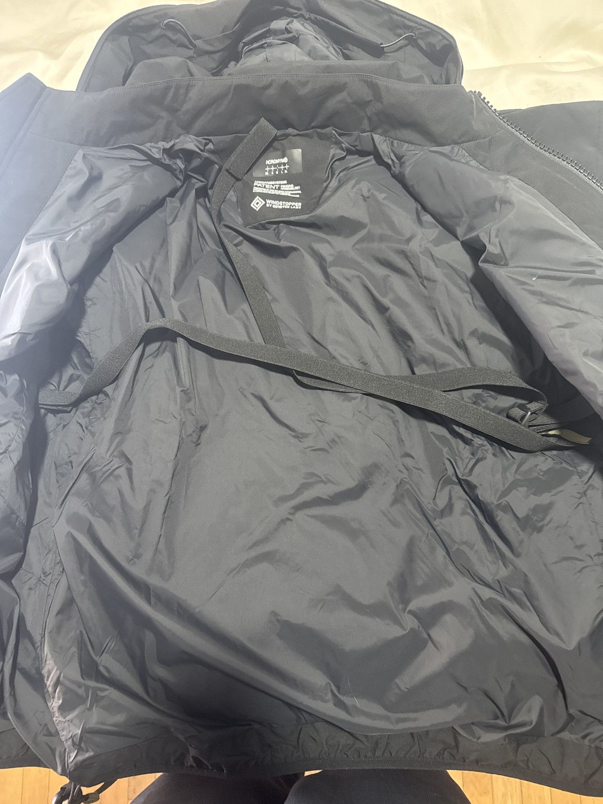 Acronym J91U-WSDB Size US M / EU 48-50 / 2 - 9 Thumbnail