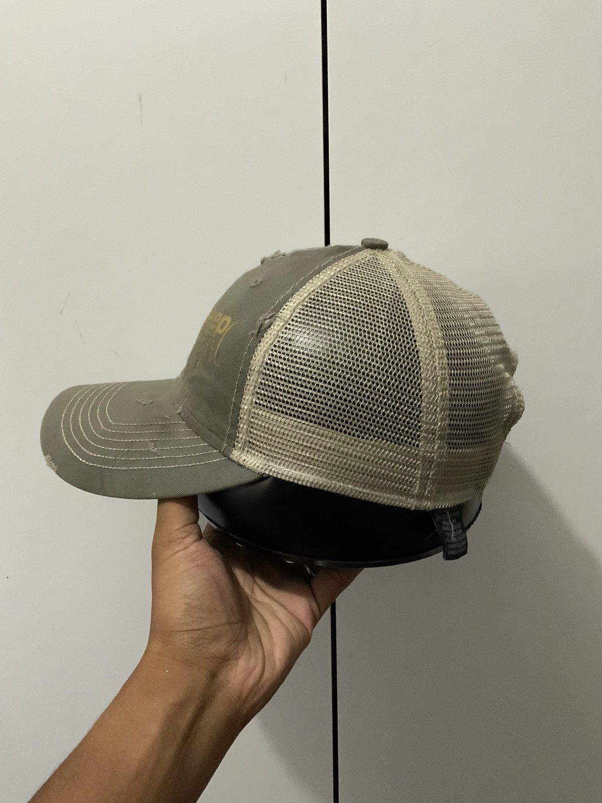 Hat Club SpostMan Jeep Girl Distressed Fade Trucker Hat Size ONE SIZE - 2 Thumbnail