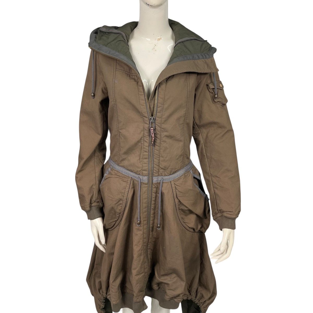 Marithe + Francois Girbaud Marithe Francoise Girbaud Parachute Bondage Hooded Parka Size S / US 4 / IT 40 - 11 Thumbnail