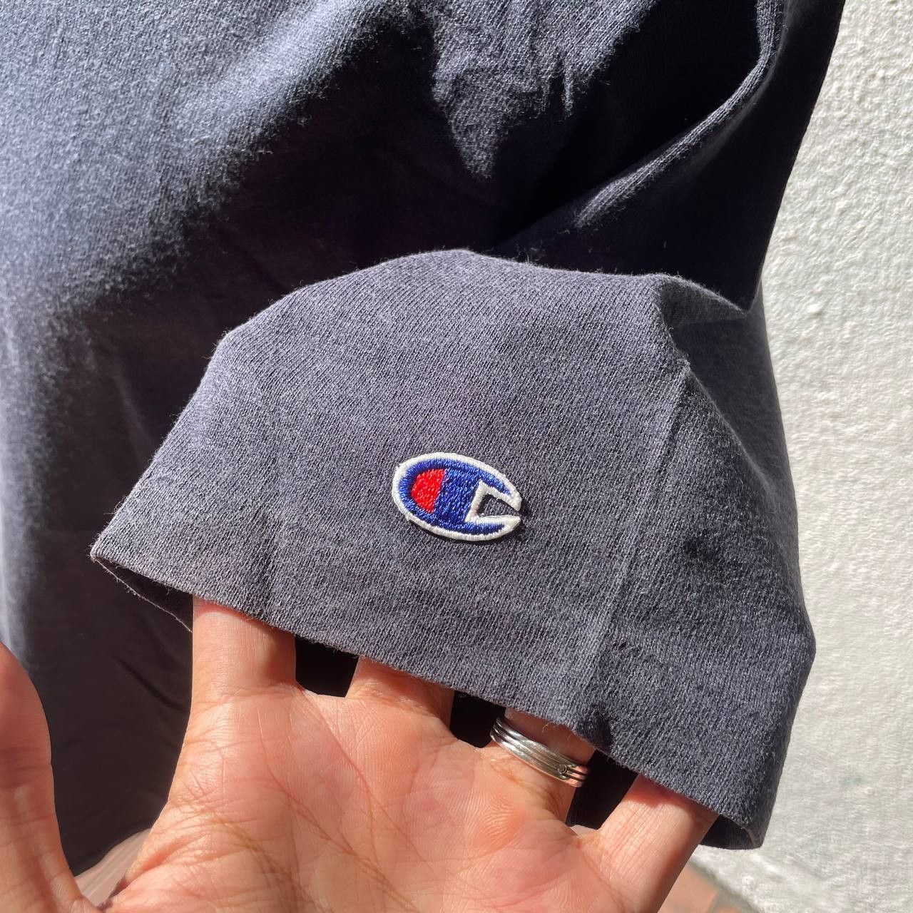 Champion CHAMPION VINTAGE MDE IN USA TSHIRT Size US M / EU 48-50 / 2 - 2 Thumbnail