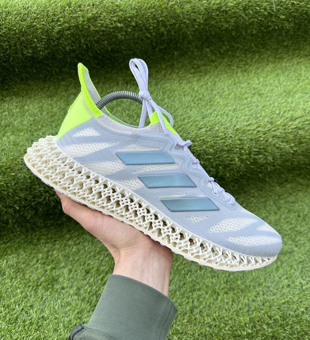 Adidas Running shoes Adidas 4DFWD 3 carbon size 10,5 brand new Size US 10.5 / EU 43-44 - 1 Thumbnail