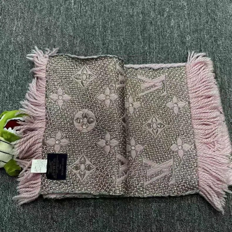 Louis Vuitton Louis Vuitton Pink Silver Full Print Scarf Size ONE SIZE - 2 Thumbnail