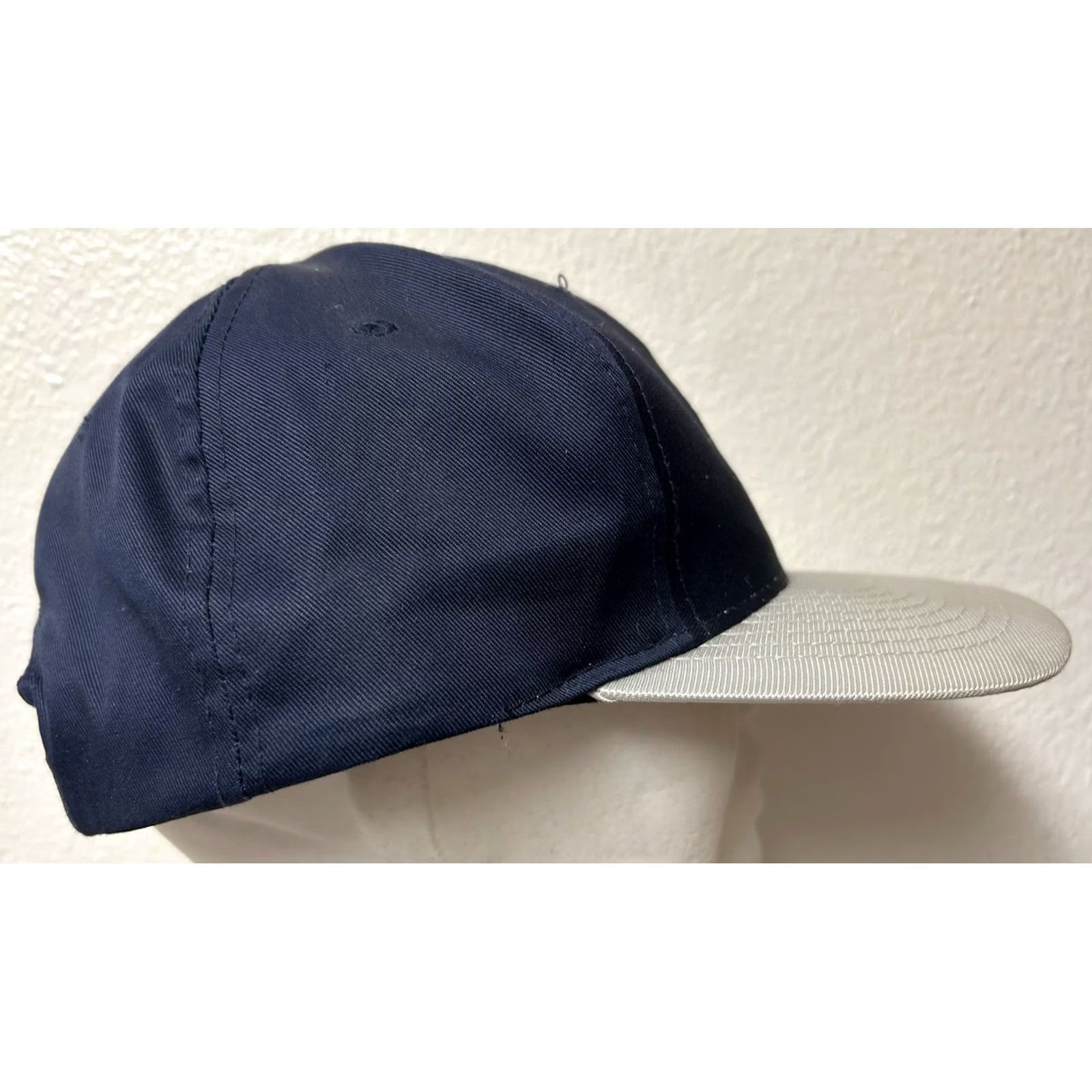 Logo 7 VINTAGE Logo 7 Seattle Mariners MLB Silver Brim Throwback Logo Snapback Hat Cap Size ONE SIZE - 3 Thumbnail