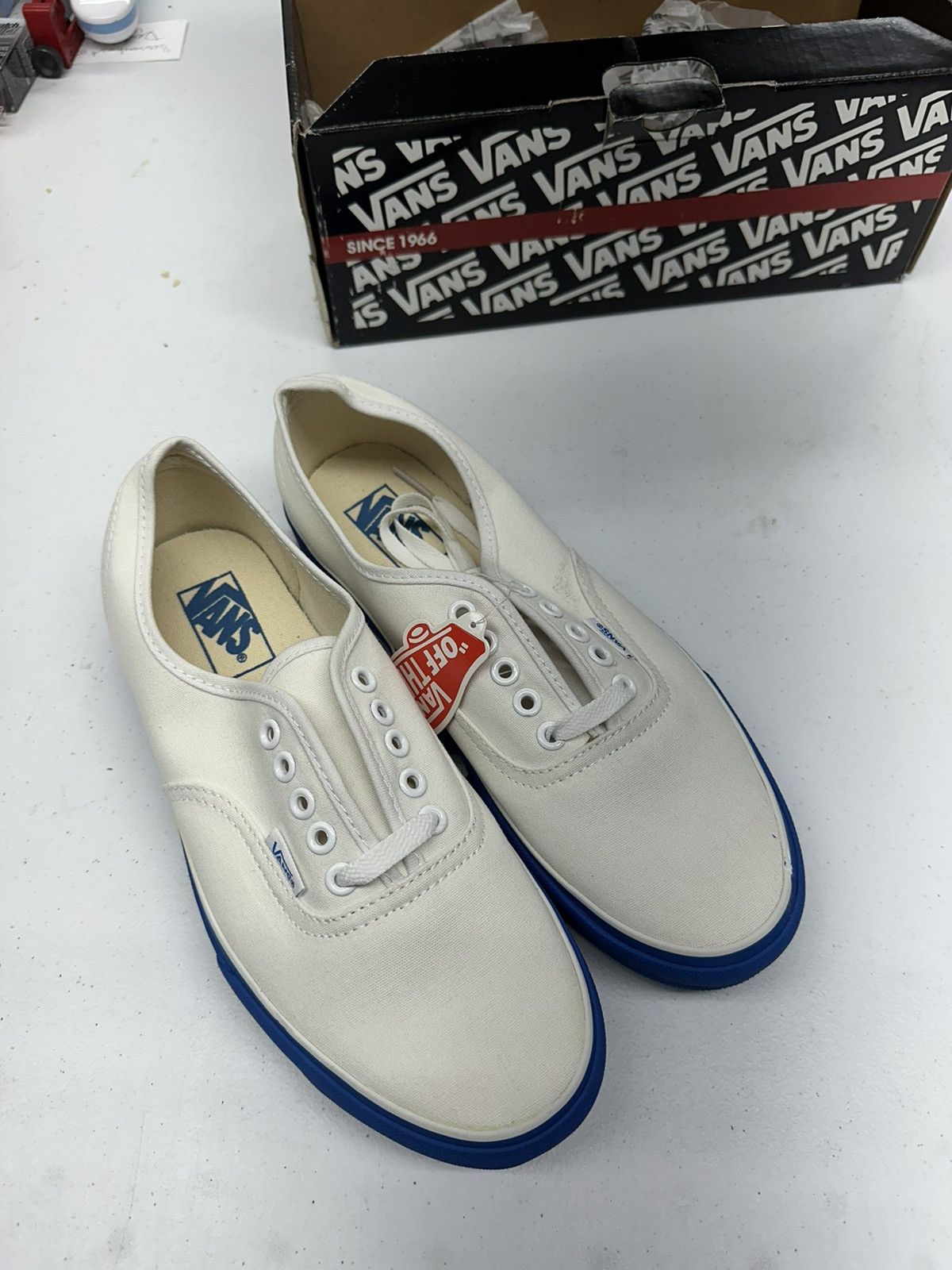 Vans Vans True White/Blue Tape size 9 Size US 9 / EU 42 - 1 Thumbnail