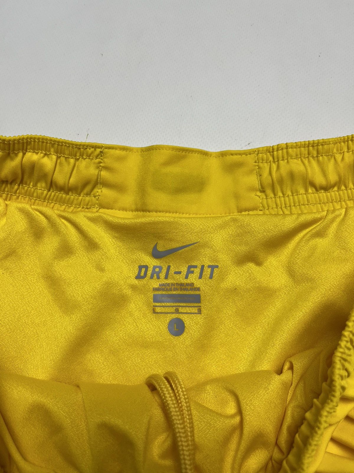 Other BLOKECORE Vintage Nike Barcelona Soccer Shorts Size US 34 / EU 50 - 4 Thumbnail