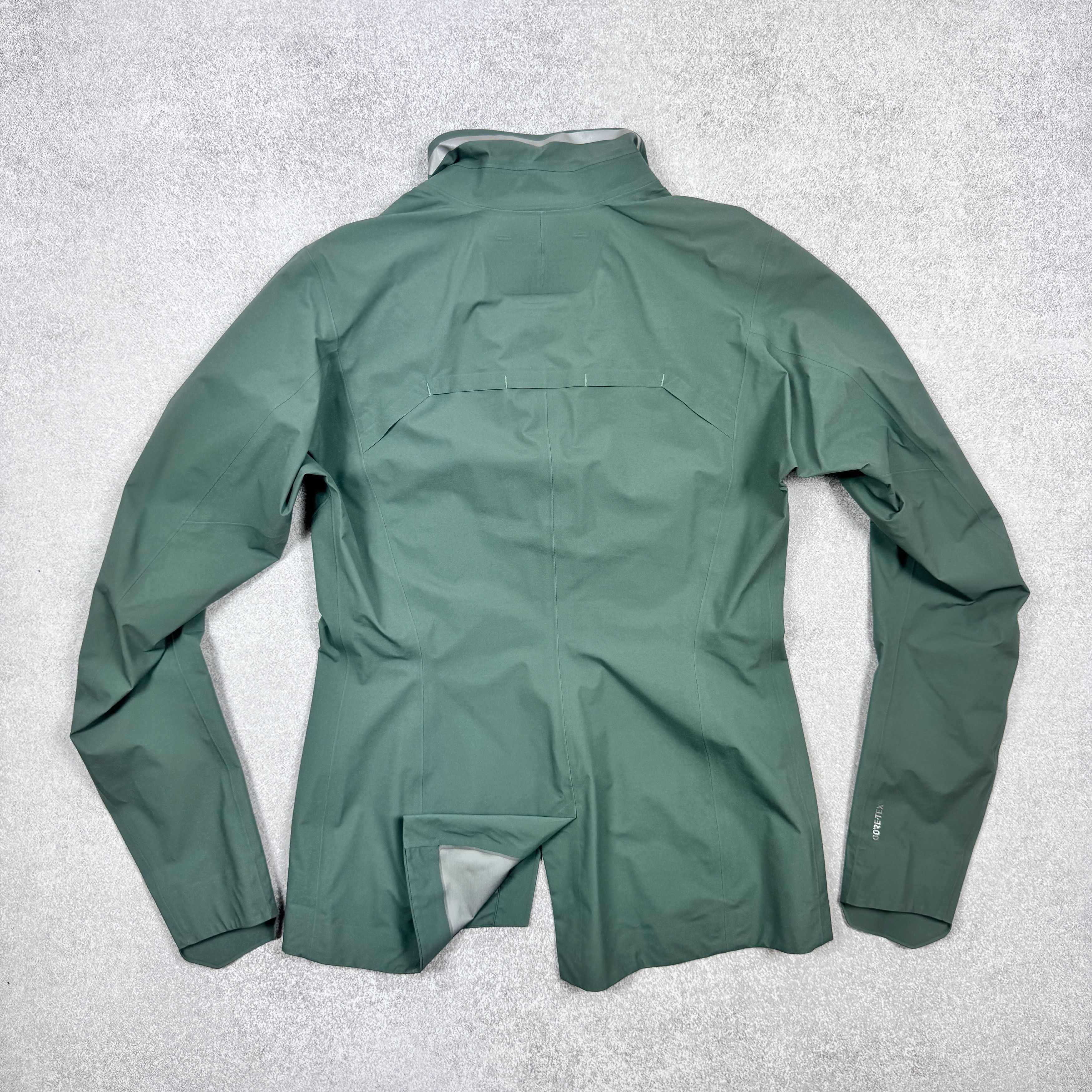 Arc'teryx Women`s Arcteryx A2B Hardshell Gore-tex Blazer Jacket Size S Size S / US 4 / IT 40 - 7 Thumbnail