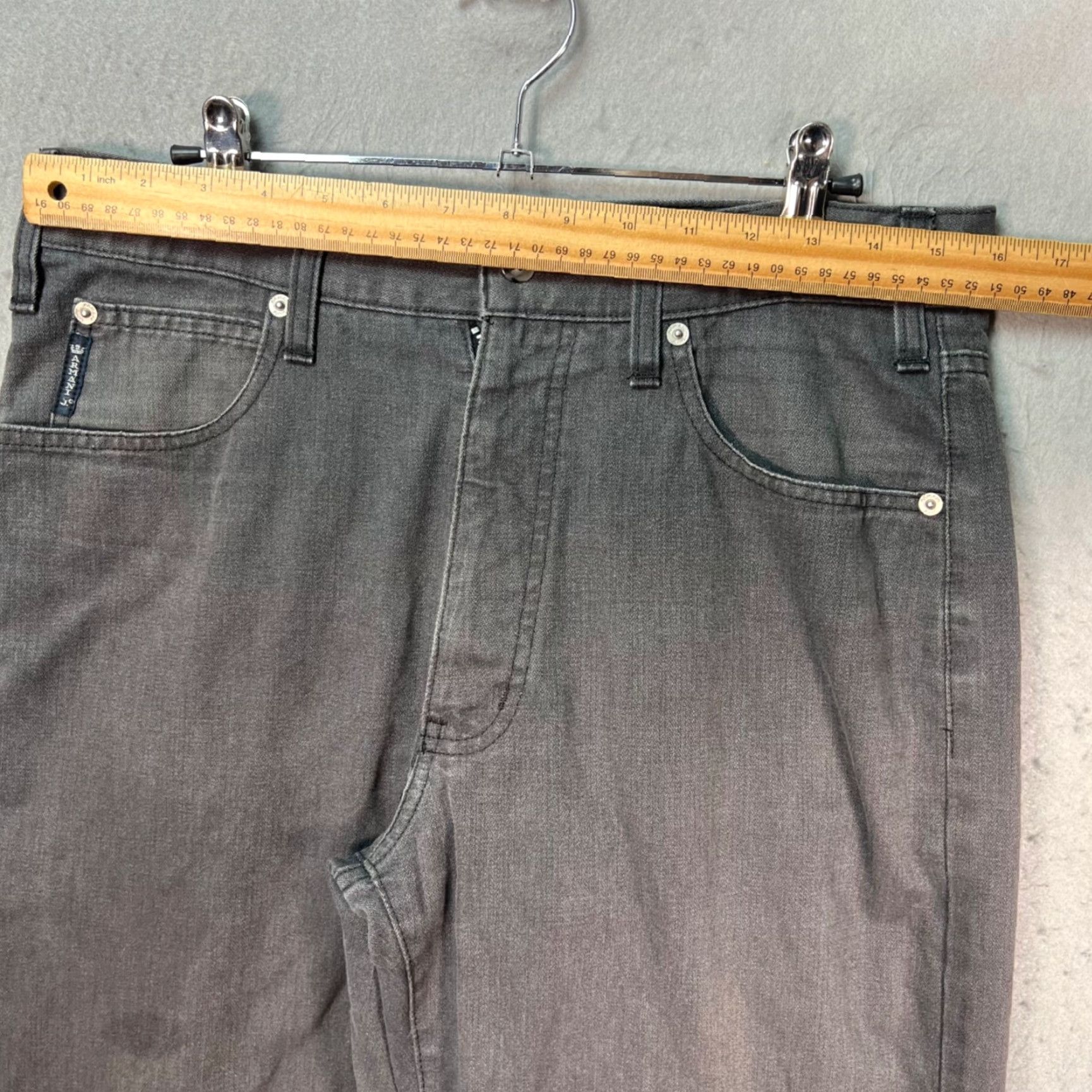 Vintage AJ Armani Jeans Mens 33 Slim Fit Gray Denim Jeans Made In Italy 5-Pocket Design Size US 33 - 6 Thumbnail