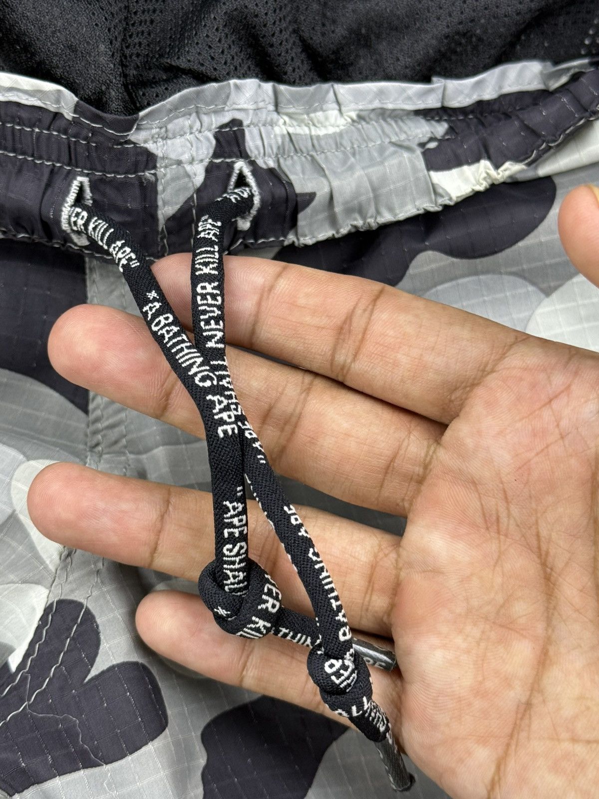Bape × Vintage 1st Camo Beach Shorts Size US 31 - 8 Thumbnail