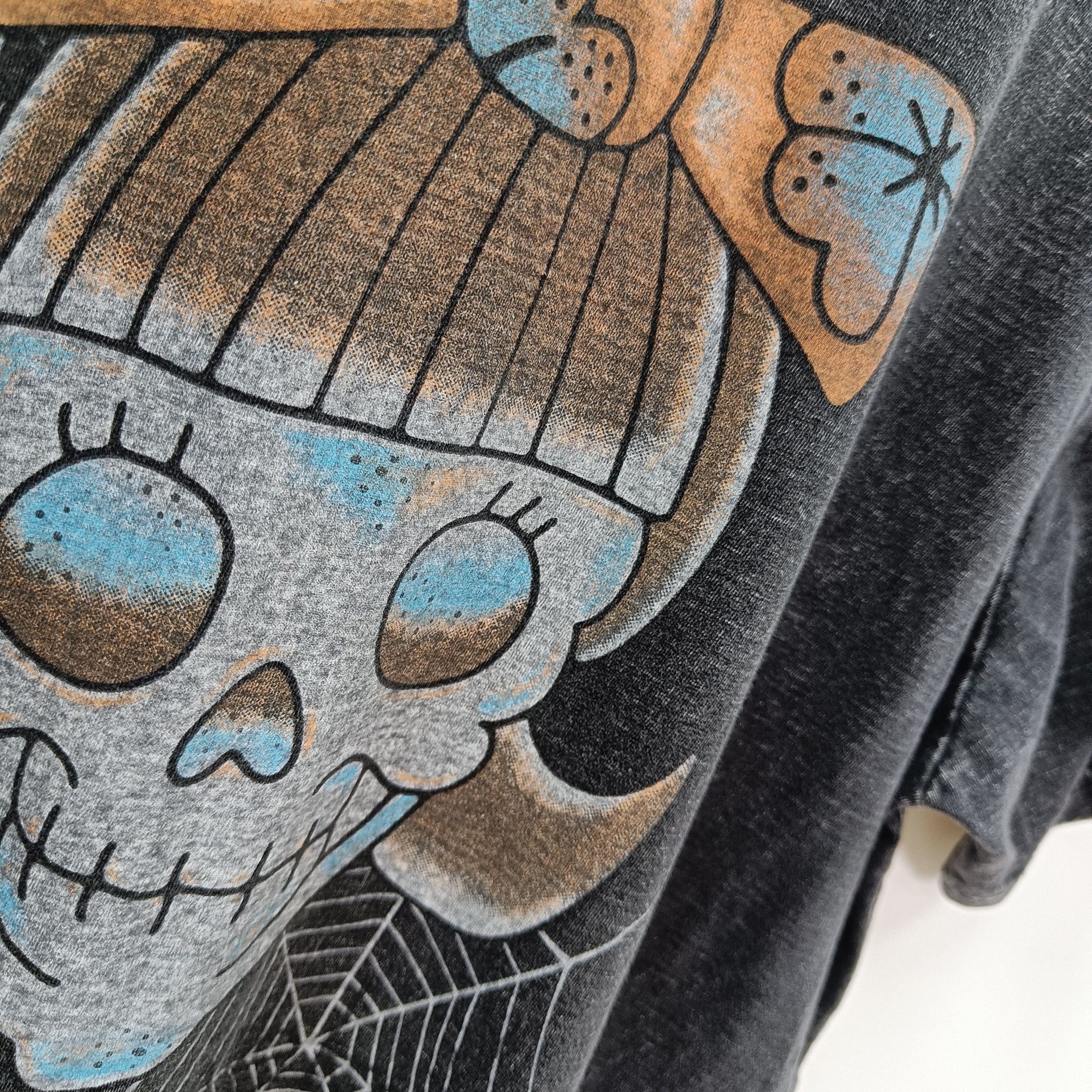 Ed Hardy shiroi neko Mens T-Shirt full print skull Size US M / EU 48-50 / 2 - 6 Thumbnail