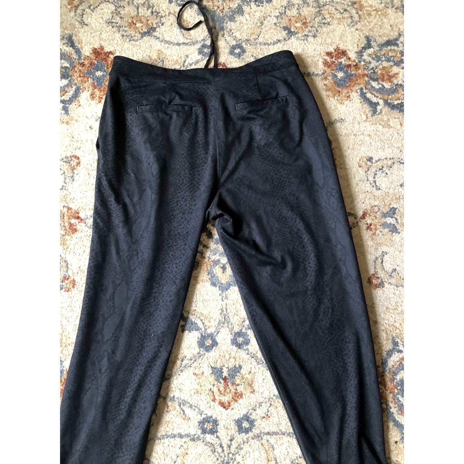 Lululemon Lululemon Men’s Black Tie Dye Drawstring Athletic Joggers Pants Size S Skinny Regular Inseam 23" Size US 29 - 7 Thumbnail