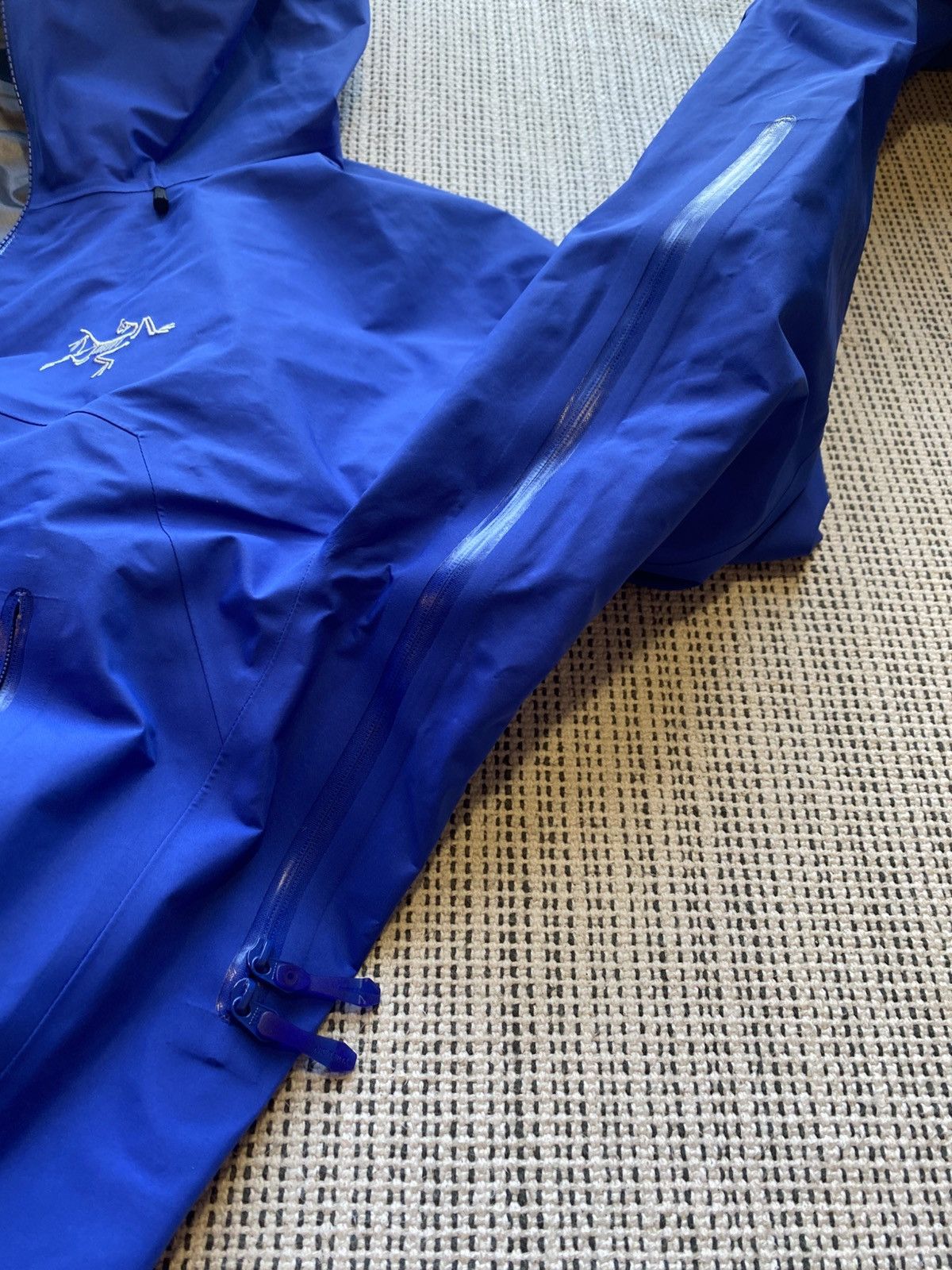 Arc'teryx Arc’teryx Beta SL Jacket Men's Vitality II Size US L / EU 52-54 / 3 - 13 Thumbnail