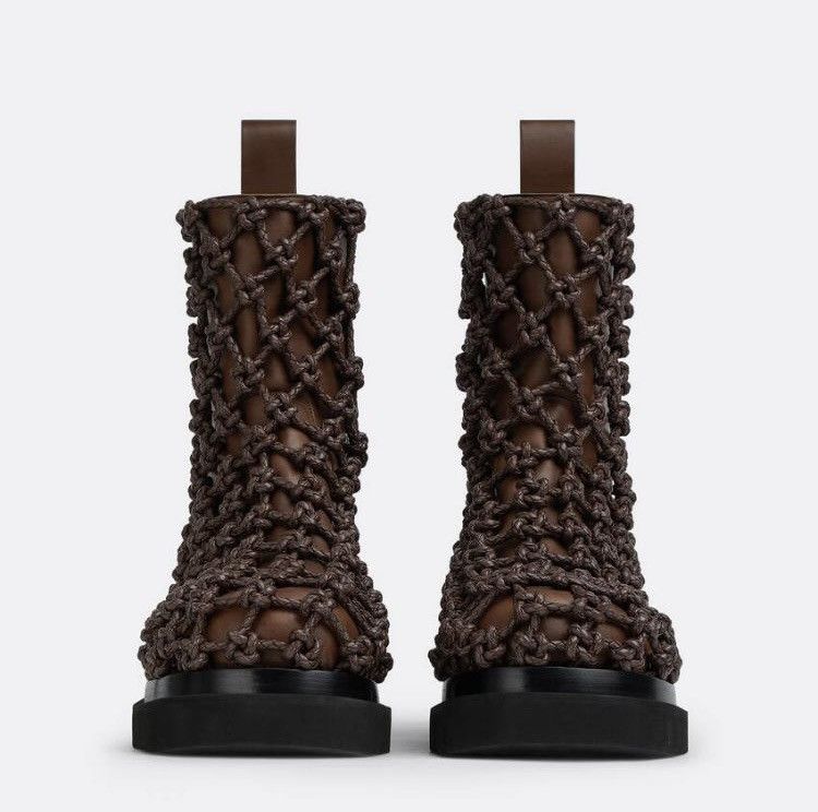 Bottega Veneta 🔥$9.8K VALUE🔥 Bottega Veneta Leather Lug Knot Boots Size US 10 / EU 43 - 2 Thumbnail