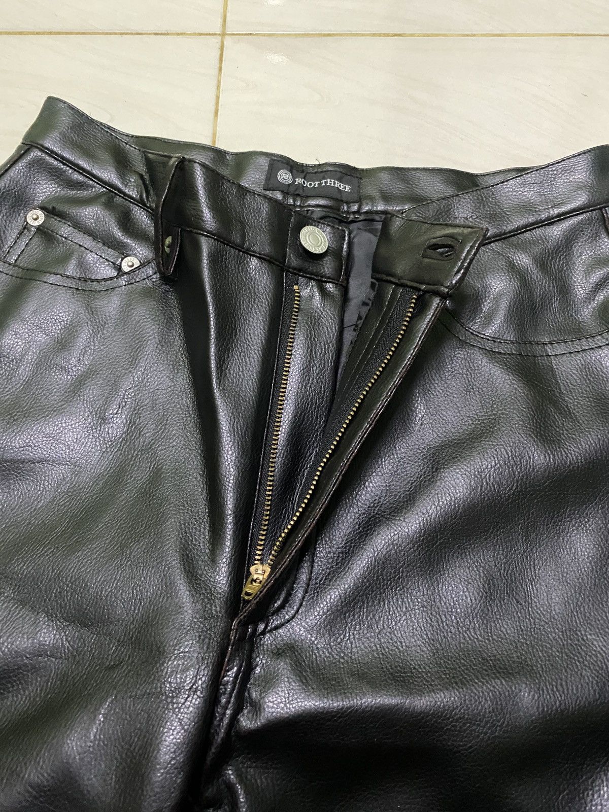 Japanese Brand × Leather Root Three Synthetic Leather Pant Size US 29 - 10 Thumbnail