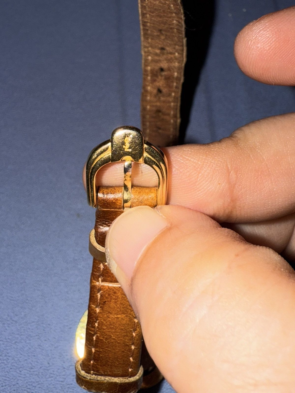 Yves Saint Laurent Yves Saint Laurent YSL Heart Gold White Dial Quartz Size ONE SIZE - 3 Thumbnail