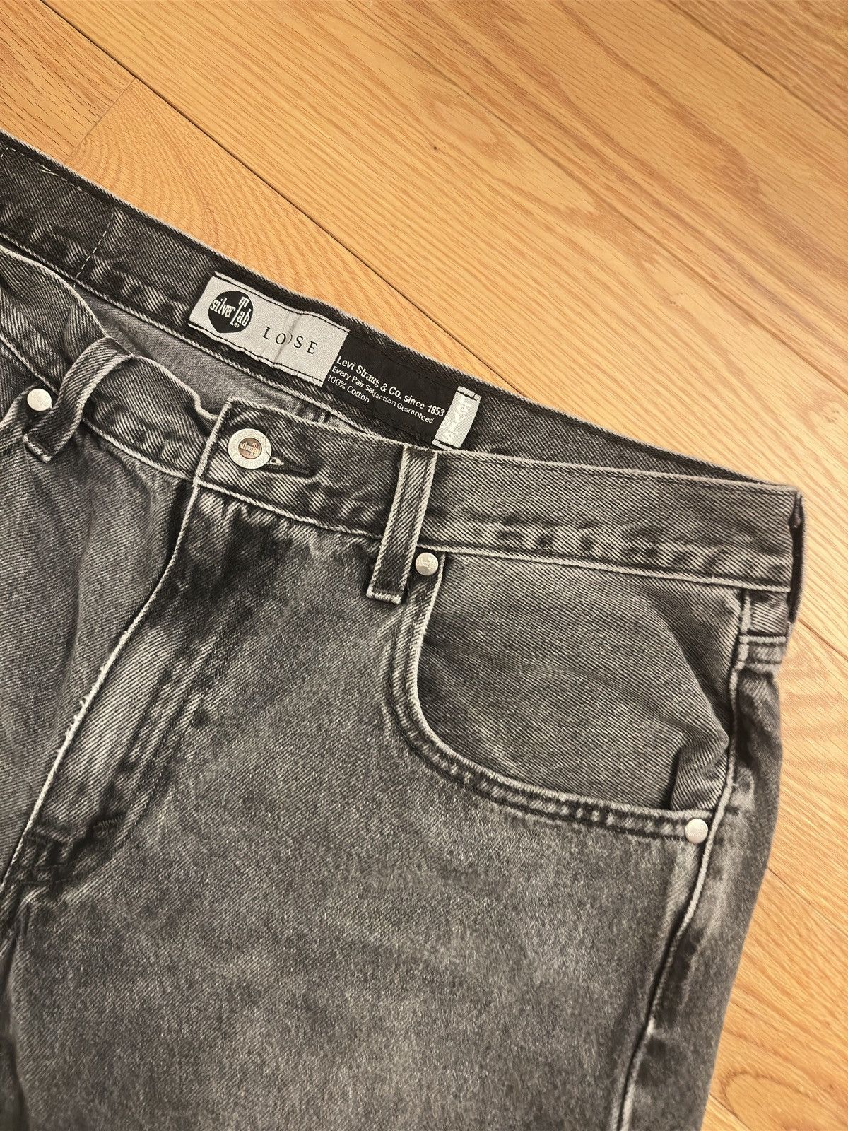 Levi's Levi’s Loose Fit Silver Tab Size US 31 - 4 Thumbnail