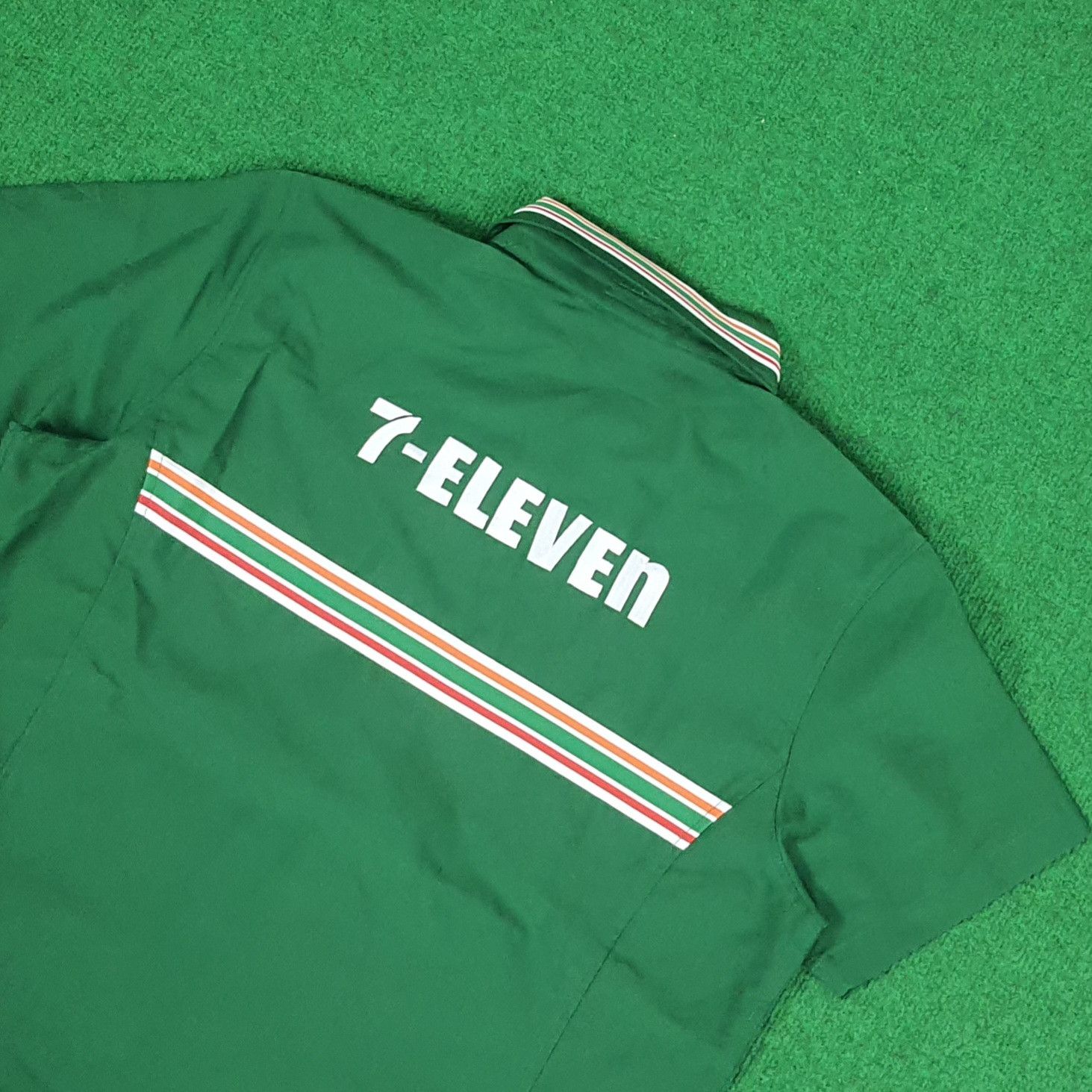 Japanese Brand Vintage 7 Eleven Japanese Staff Worker Uniform Shirt Size US M / EU 48-50 / 2 - 4 Thumbnail