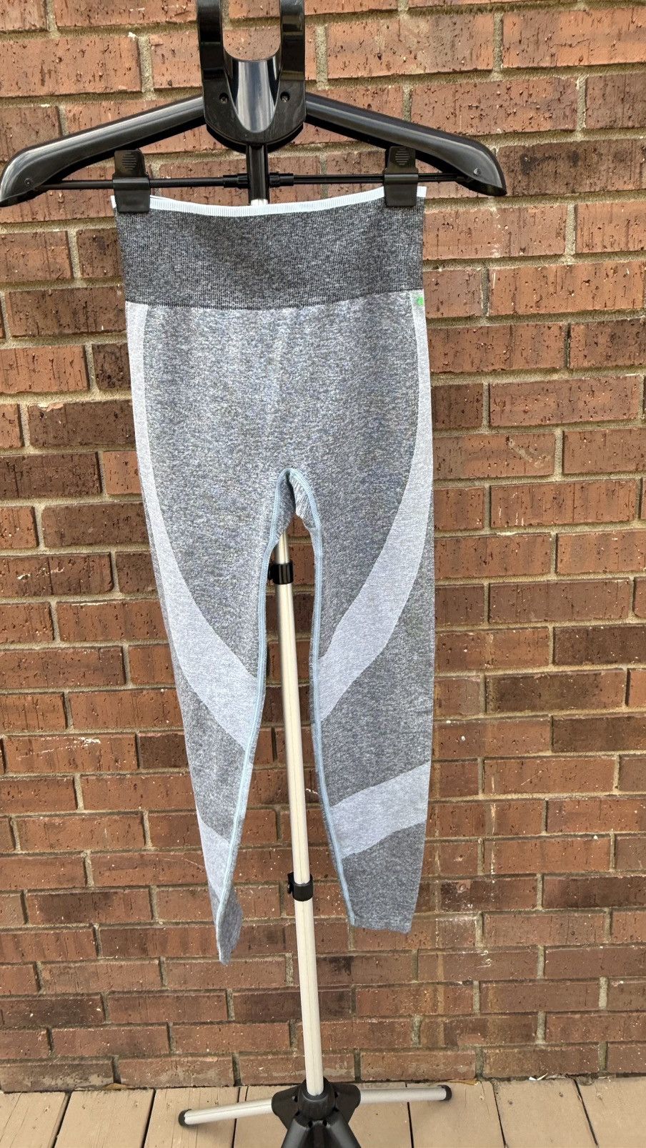 Victoria's Secret Victoria's Secret PINK Blue Gray High Waist Leggings Size 24" / US 00 / IT 34 - 8 Thumbnail