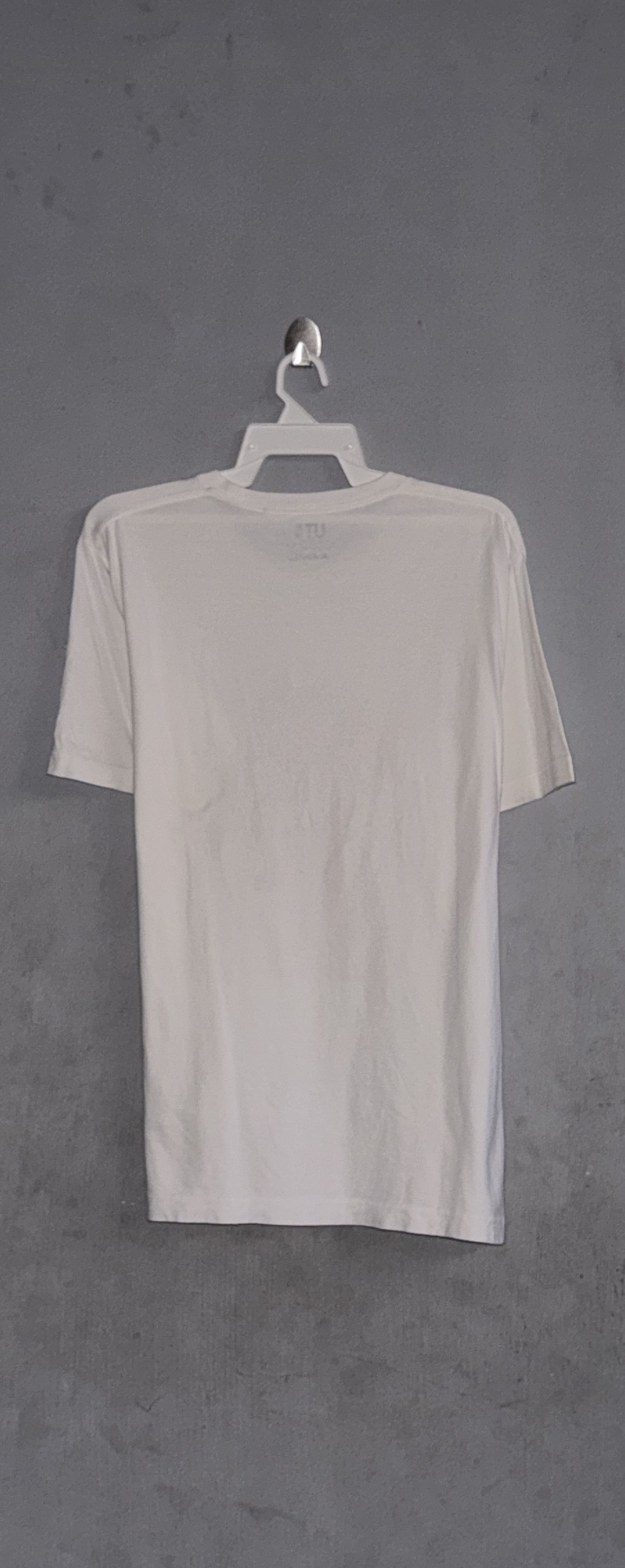 Kaws × Uniqlo Kaws Uniqlo T-Shirt Size US XL / EU 56 / 4 - 5 Thumbnail