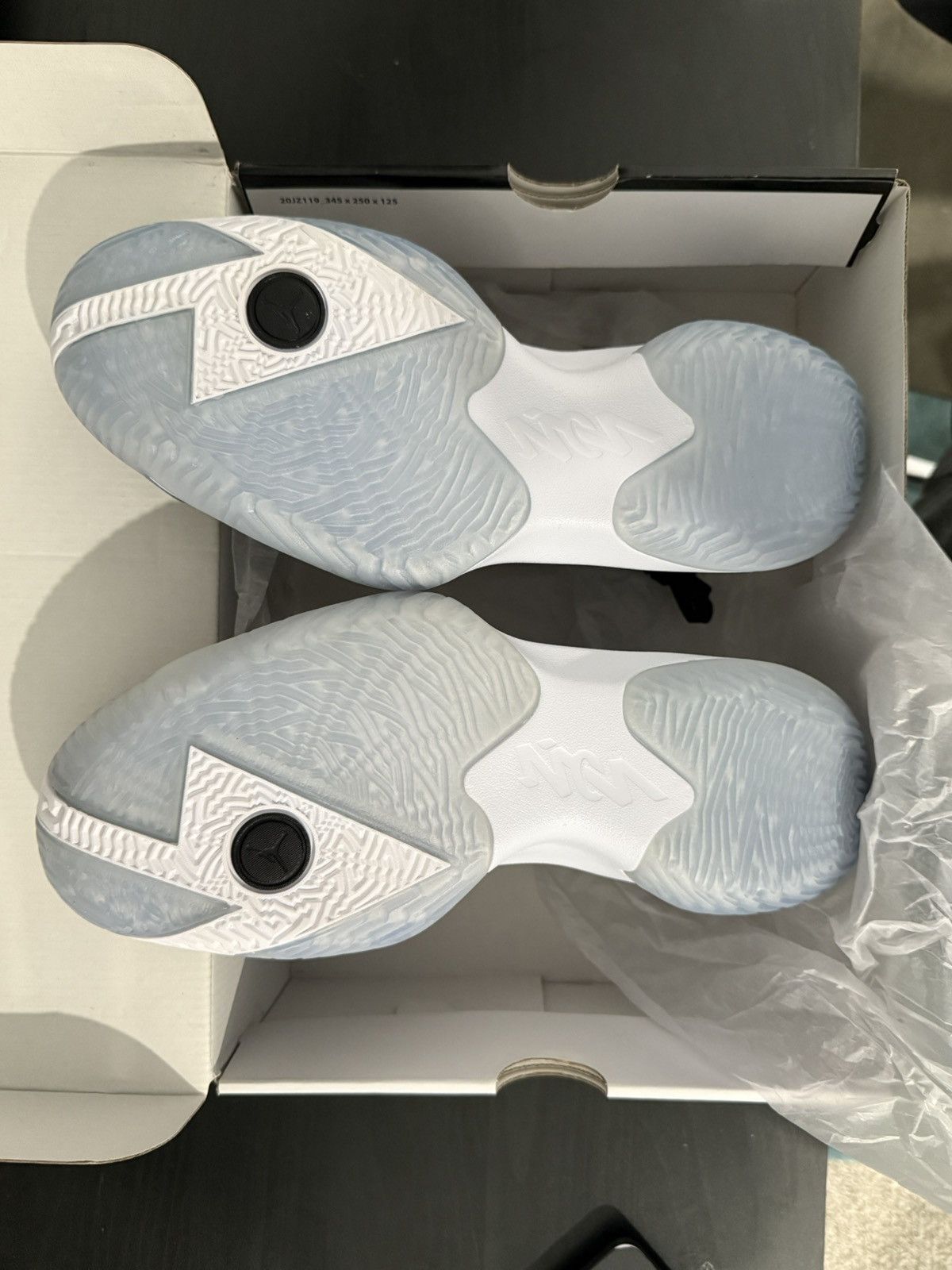 Jordan Brand Jordan Zion 1 Gen Zion Size US 10 / EU 43 - 3 Thumbnail