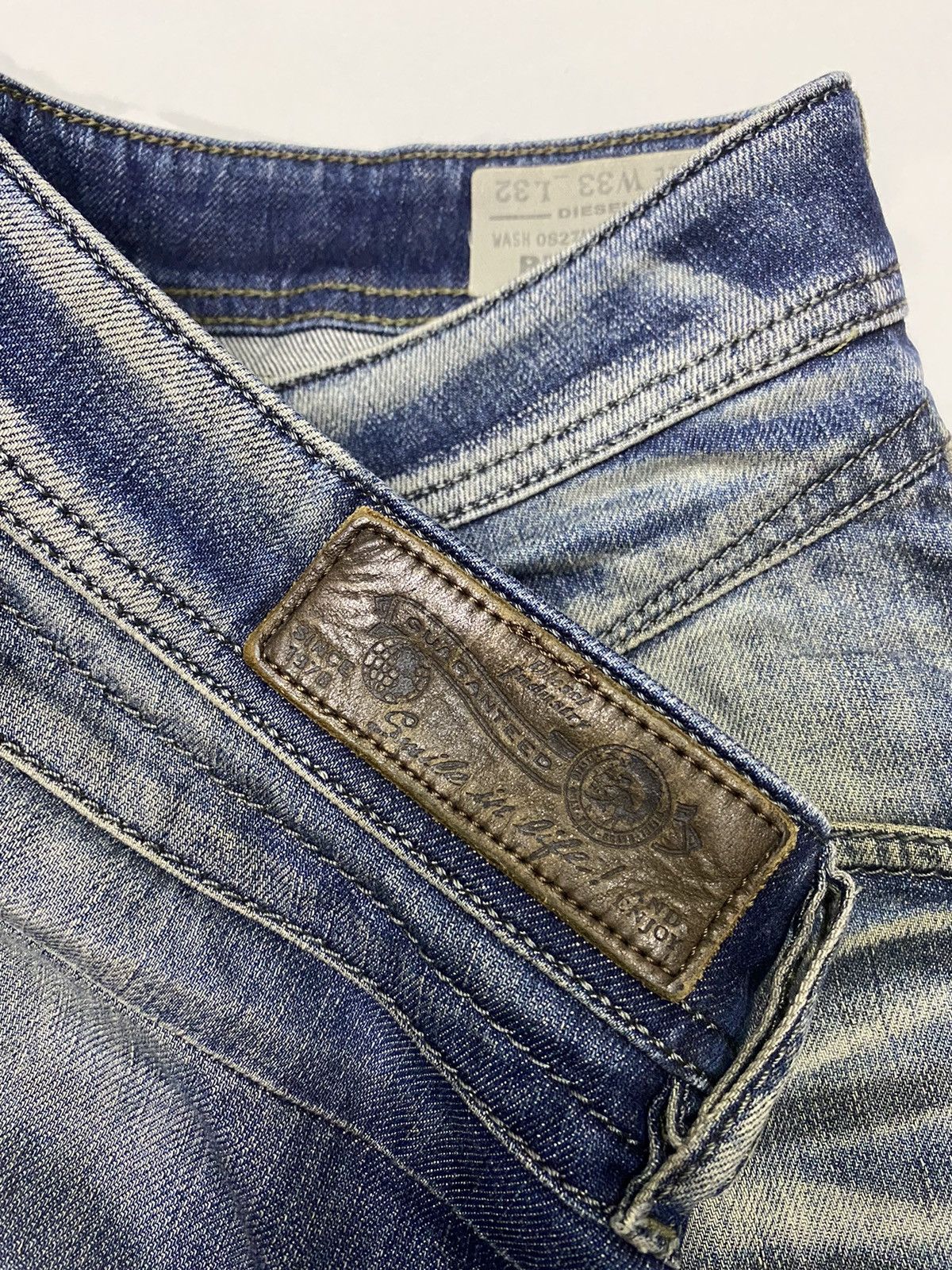 Diesel 🔥DIESEL RIPS DISTRESSED DENIM JEANS Size US 34 / EU 50 - 11 Thumbnail