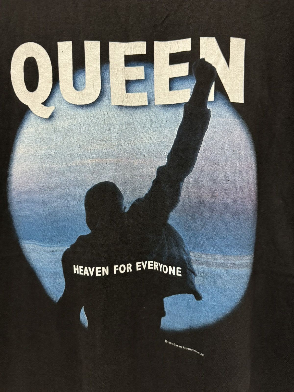 Band Tees × Vintage Queen Vintage Heaven For Everyone 95 T-Shirt Size XL Size US XL / EU 56 / 4 - 2 Thumbnail