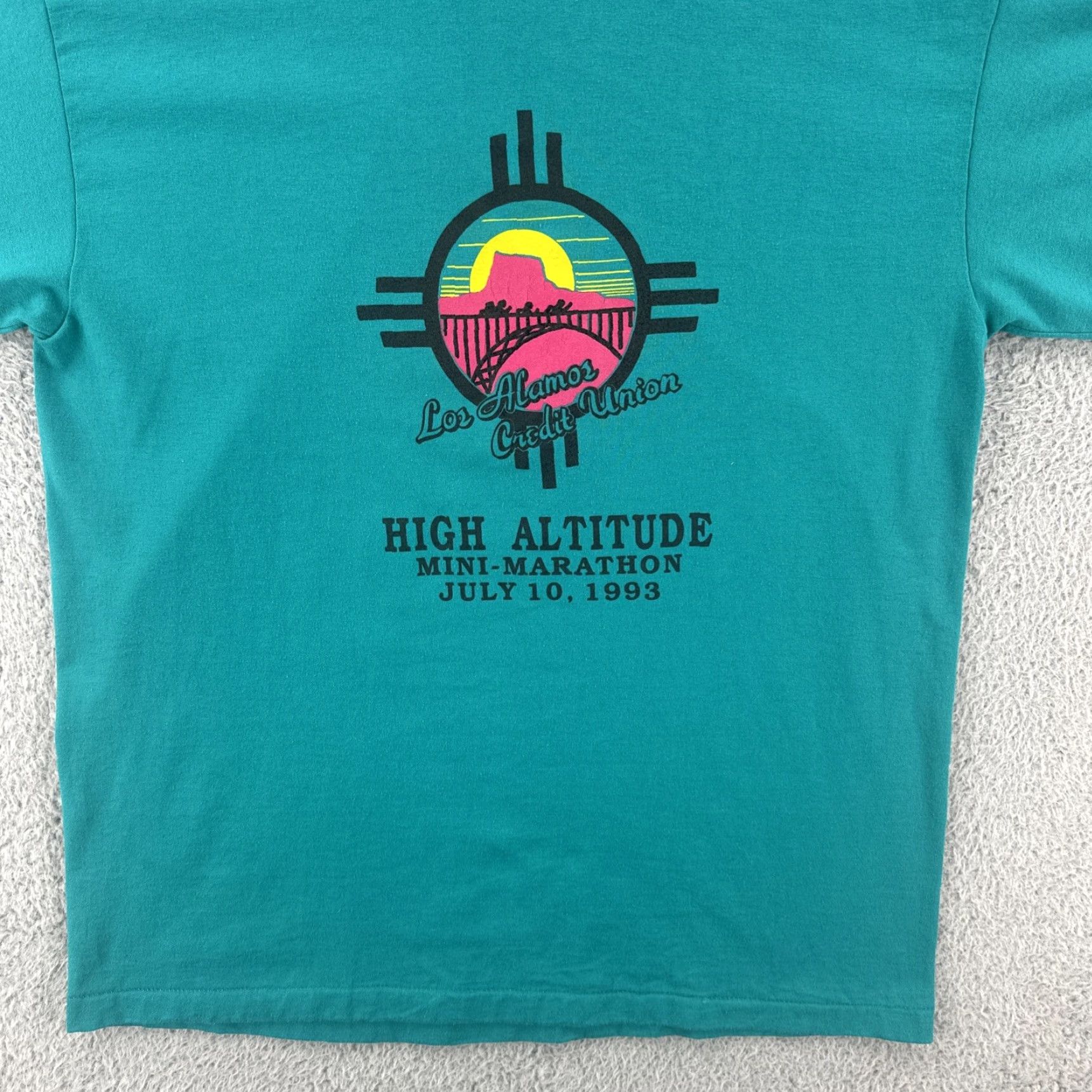Hanes VINTAGE Hanes Shirt Mens L Green USA 1993 Los Alamos NM High Altitude Marathon Crew Neck Graphic Print Short Sleeve Size US L / EU 52-54 / 3 - 4 Thumbnail