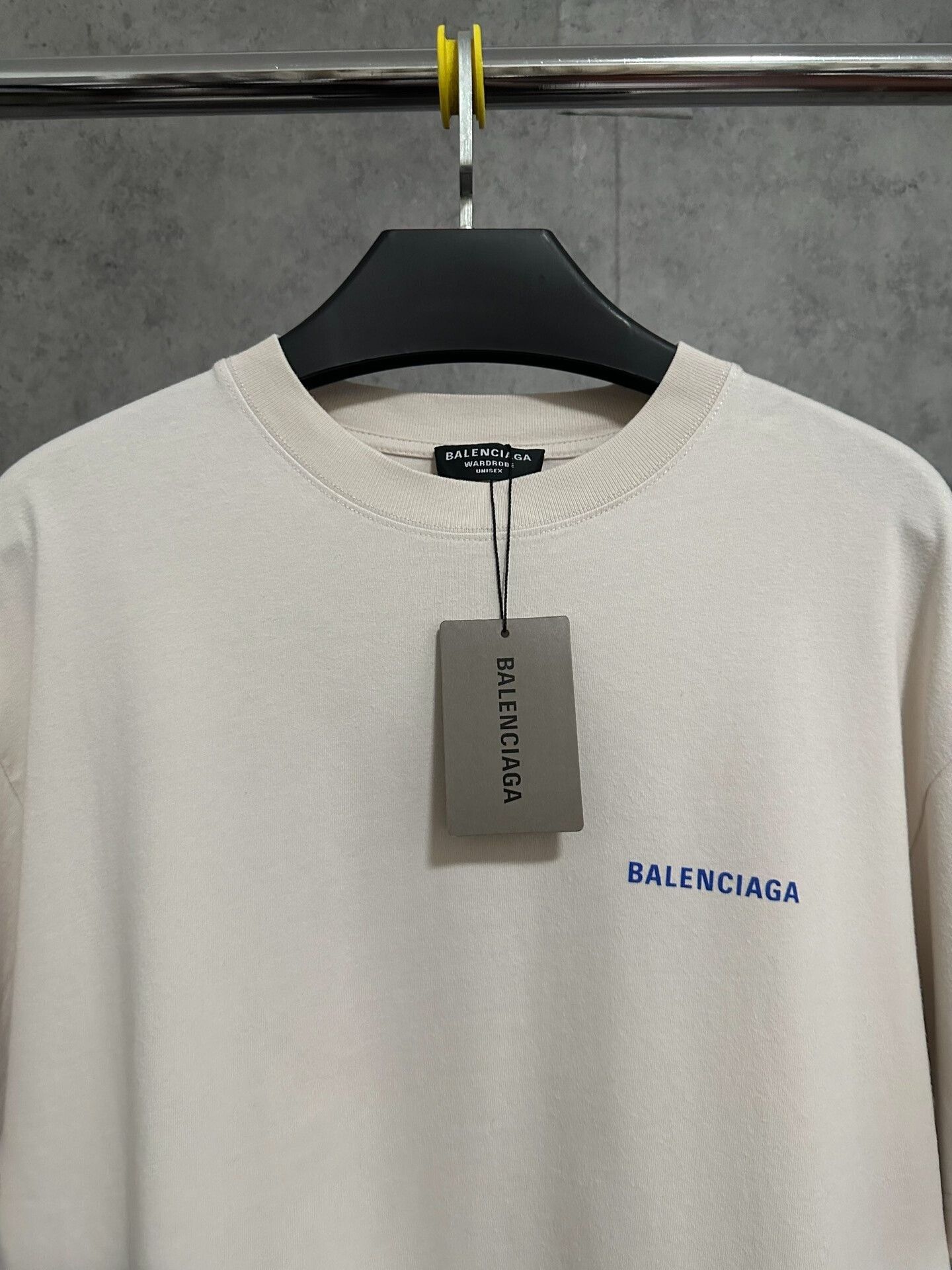 Balenciaga Balenciaga Short-Sleeve Logo Print T-Shirt Size US XS / EU 42 / 0 - 2 Thumbnail