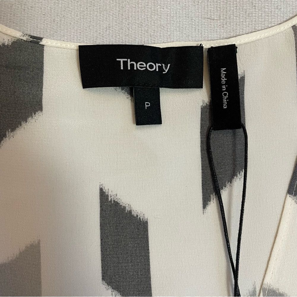 Theory NWT New $295 Theory Silk A-Line Short Sleeve Grey Brush Pri Size XS / US 0-2 / IT 36-38 - 6 Thumbnail