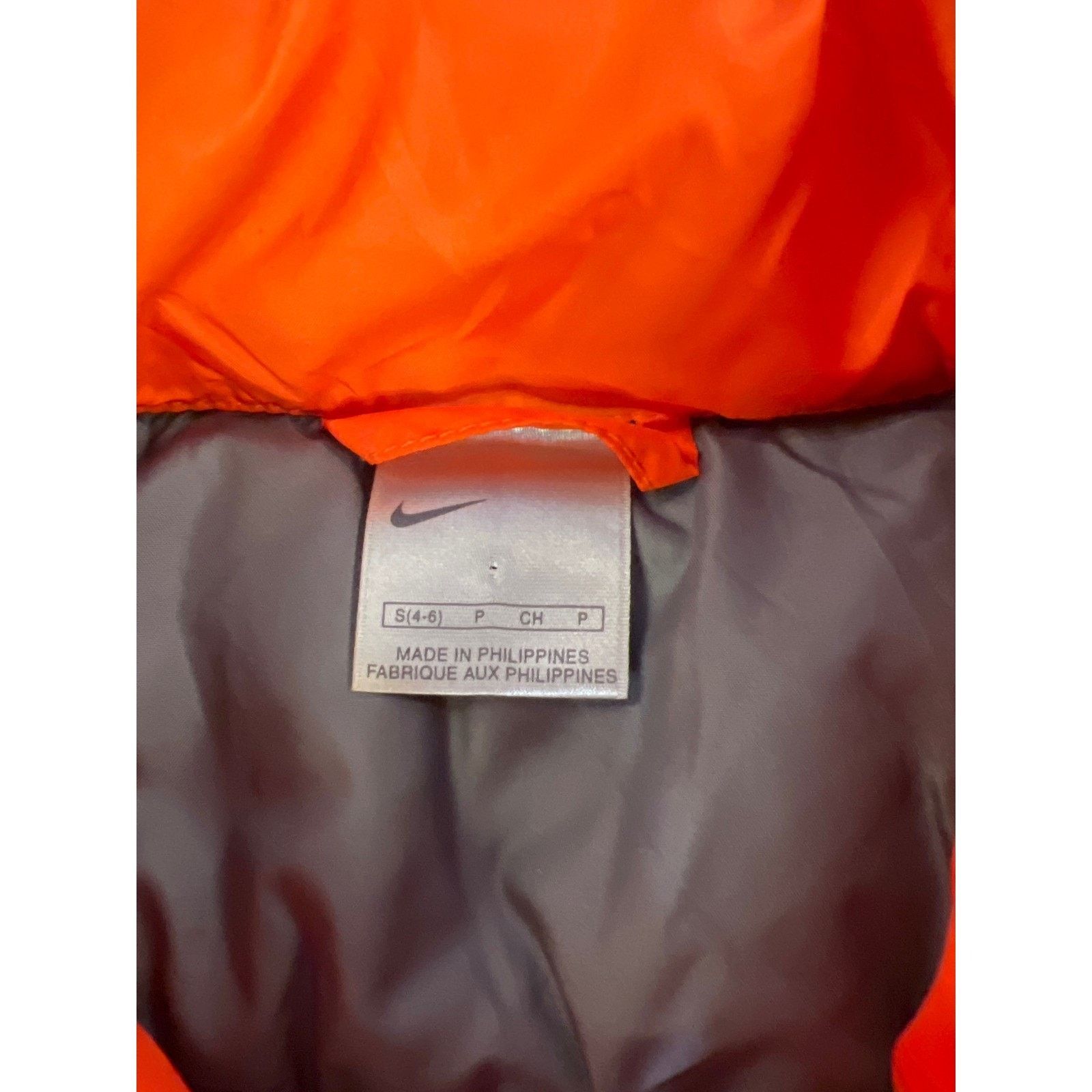 Nike Nike Womens Puffer Vest Orange Full Zip Jacket Logo S/M Size M / US 6-8 / IT 42-44 - 7 Thumbnail
