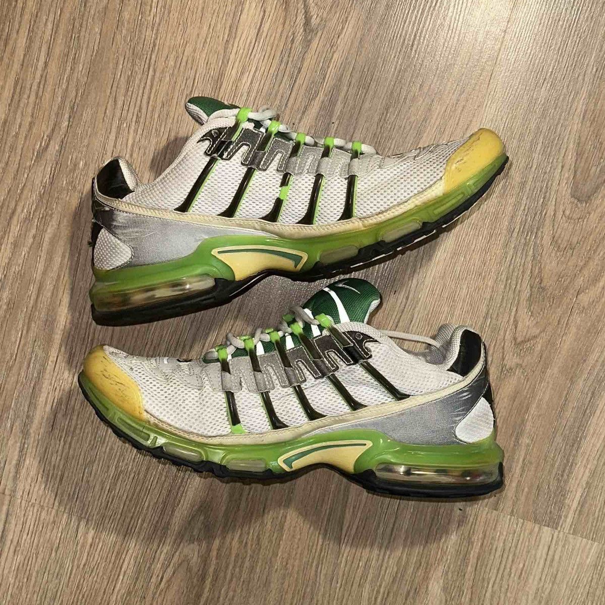 Nike Nike air max plus tn8 emerald green Size US 11 / EU 44 - 3 Thumbnail