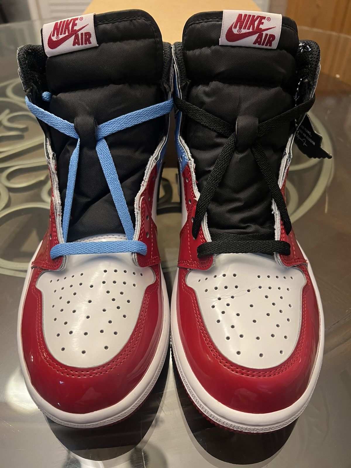 Jordan Brand Jordan 1 Retro High Fearless 2019 Size US 9.5 / EU 42-43 - 4 Thumbnail