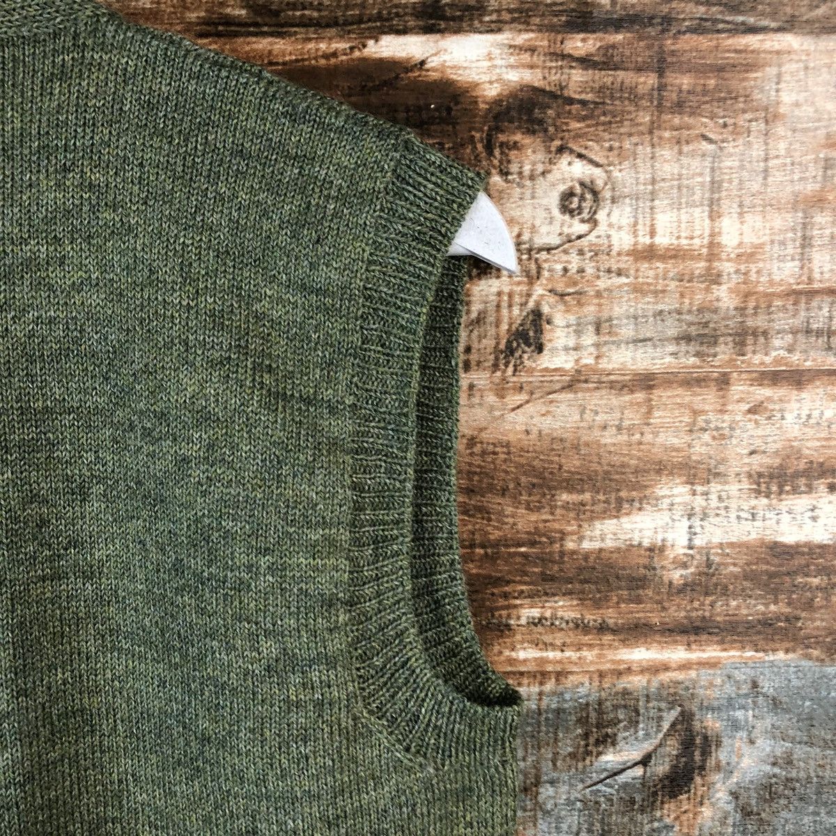 Japanese Brand Japanese Brand vintage Green Vest Knitwear #A2490 Size US S / EU 44-46 / 1 - 14 Thumbnail