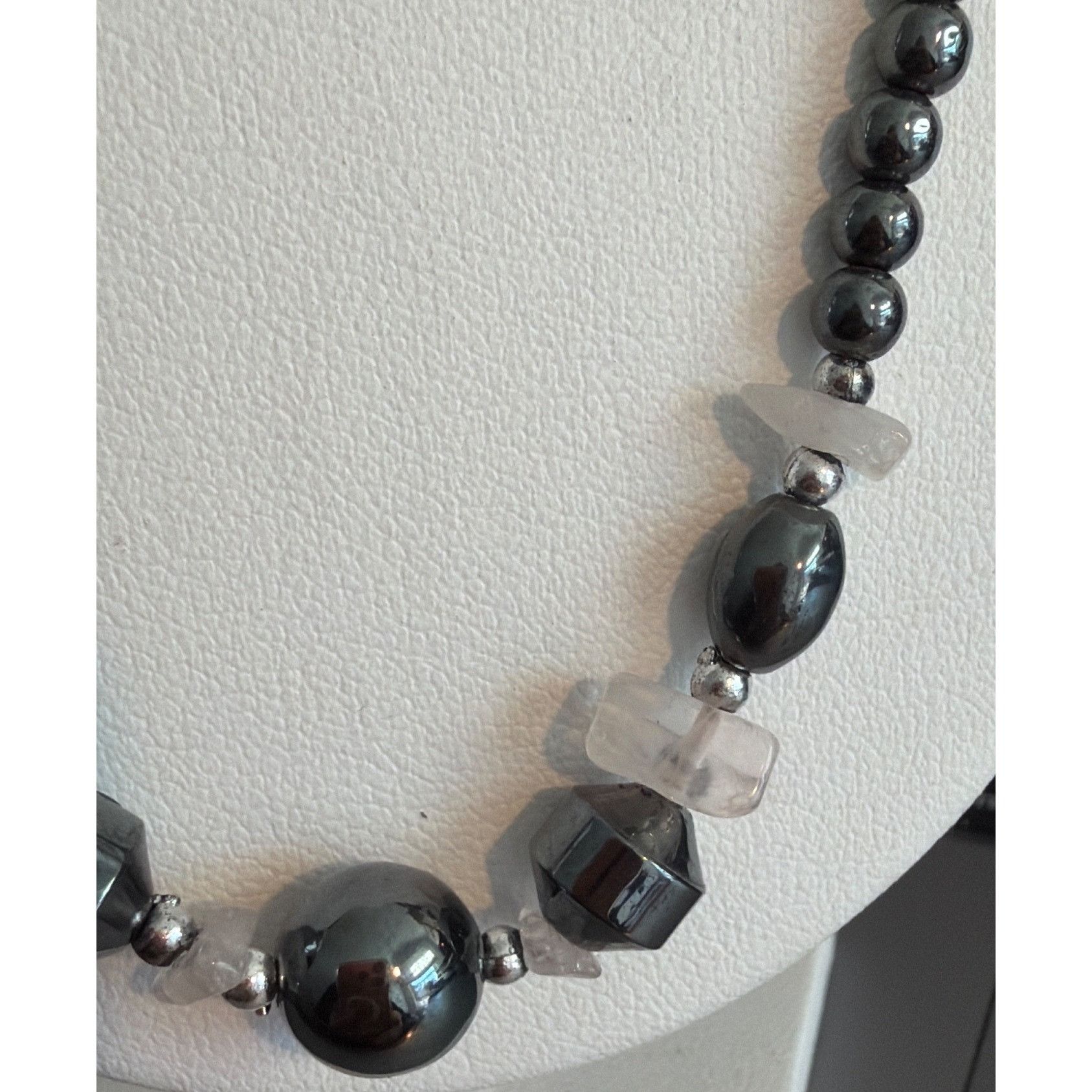 Other Vintage Hematite Bead Clear Quartz Chip Necklace Lobster Cla Size ONE SIZE - 2 Thumbnail