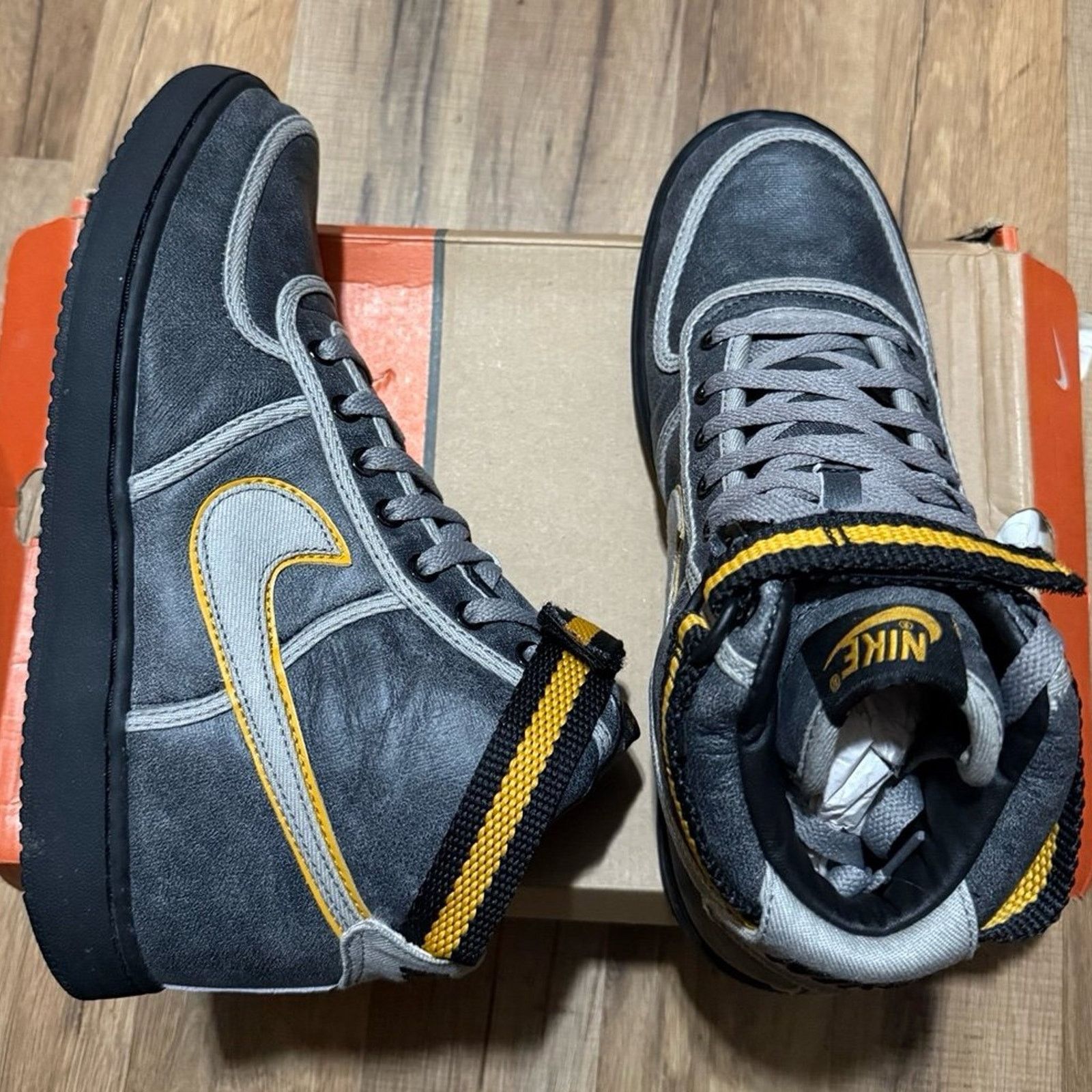 Nike 2004 Nike Vandal High LTD Supreme Vintage Euro Wash GoldLeaf Size US 11 / EU 44 - 2 Thumbnail
