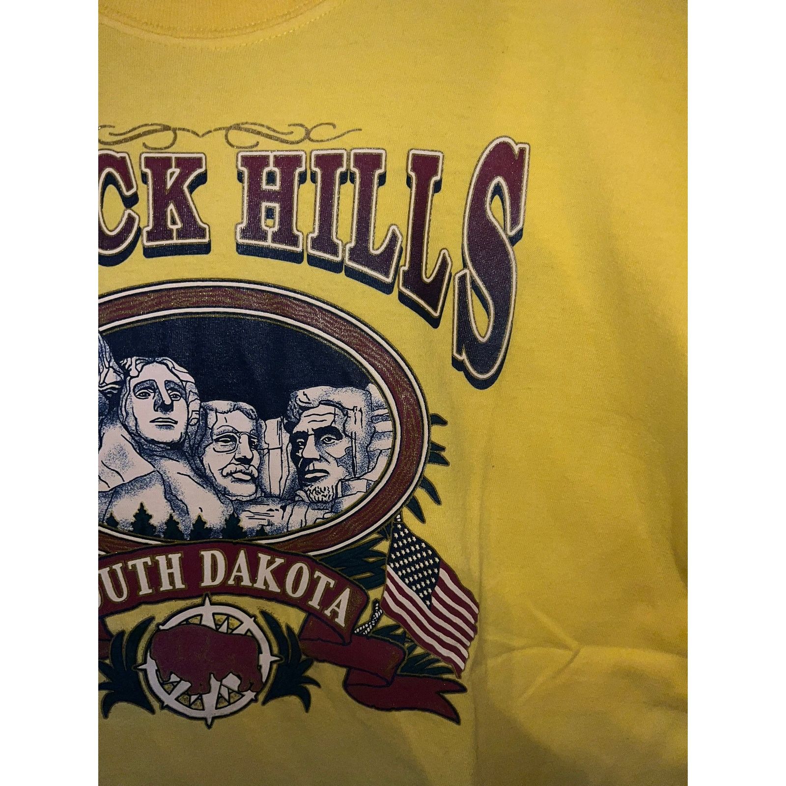 Gildan Vintage Black Hills South Dakota Shirt Yellow Tee L Large Size US L / EU 52-54 / 3 - 3 Thumbnail