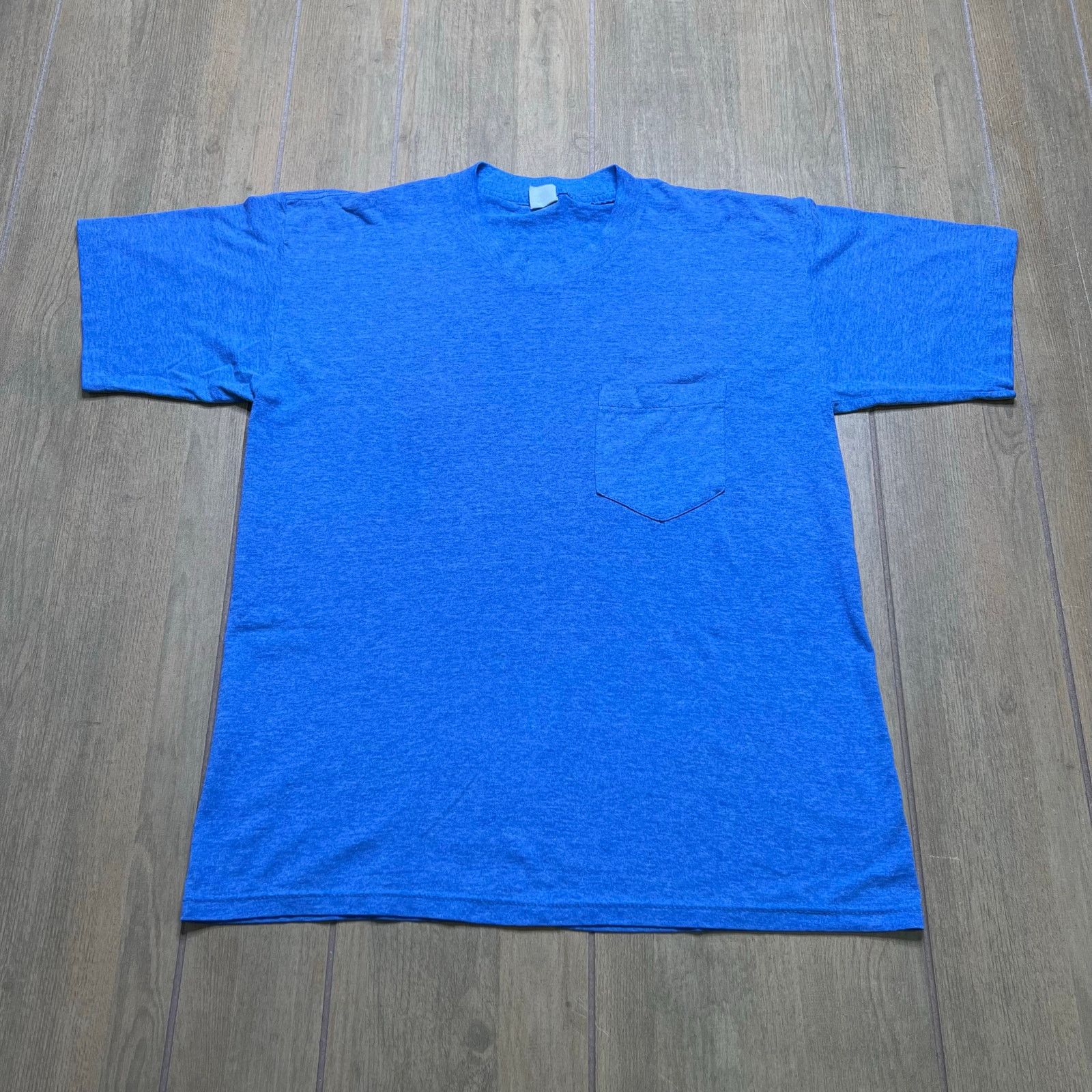 Vintage Vintage 80s T shirt size Large plain Blue front pocket Size US L / EU 52-54 / 3 - 1 Thumbnail