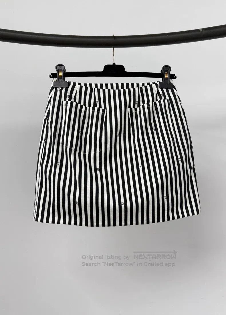 Chanel Chanel 24M coco beach striped full double c logo glitter s Size 24" / US 00 / IT 34 - 2 Thumbnail