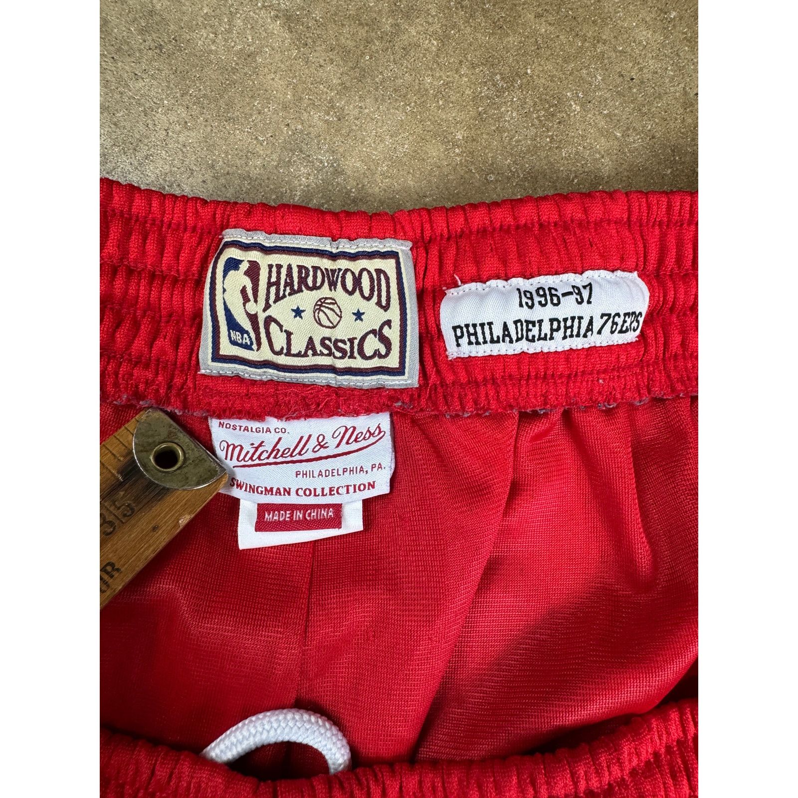 NBA Mitchell & Ness NBA 76ers Hardwood Classics Shorts 4XL Size US 41 - 5 Thumbnail