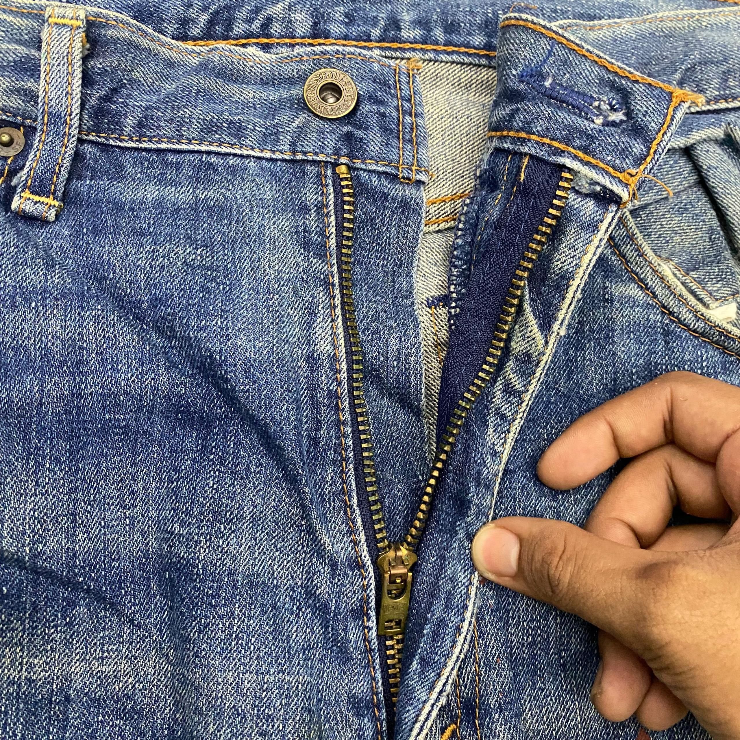 Levi's Vintage Levis 503 Distressed Denim Kurt Cobain Style Size US 35 - 12 Thumbnail