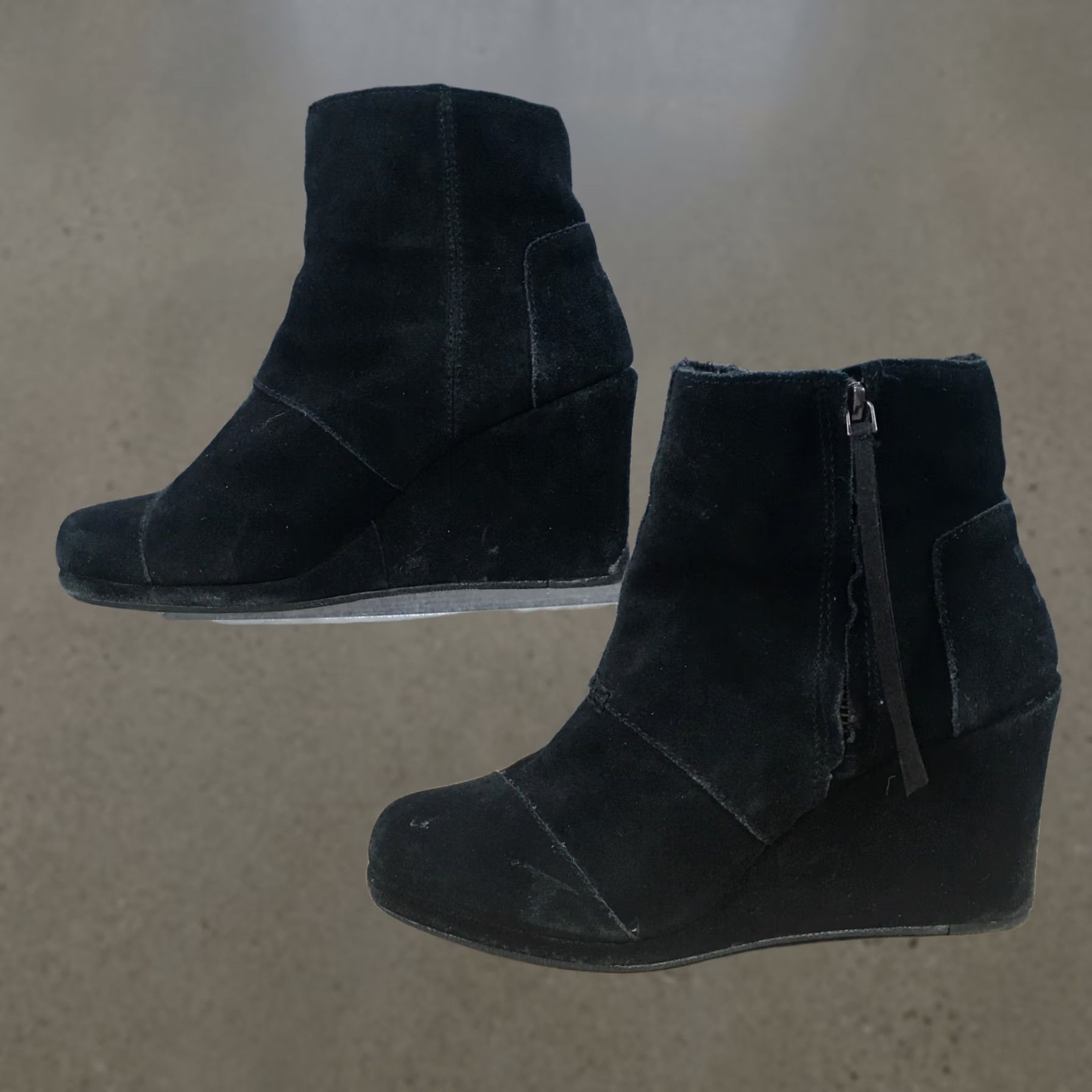 Toms Toms Boots Womens 9 Desert Black Comfort Side Zip Round Toe Casual Wedge Heels Size US 9 / IT 39 - 1 Thumbnail