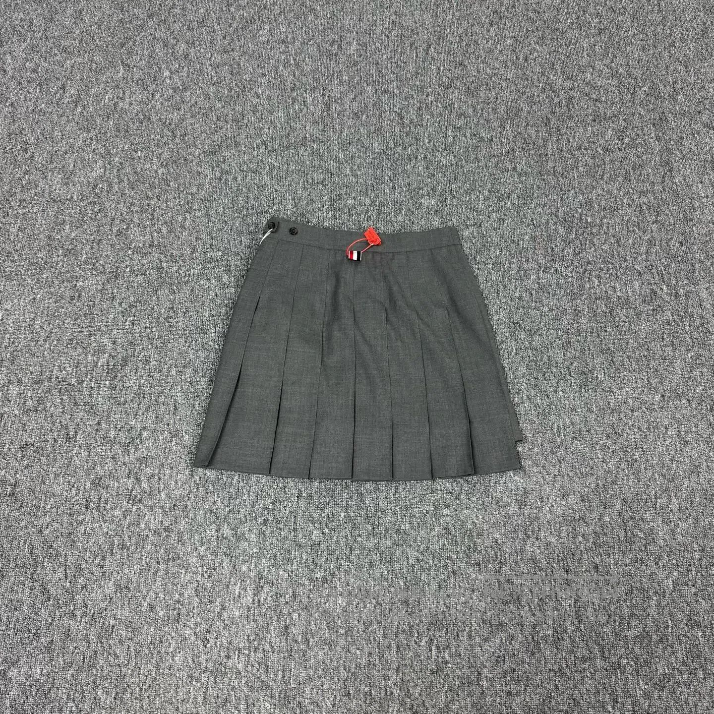 Thom Browne Thom Browne size 42 Red, white, and blue ribbed fabric; ple Size 31" - 2 Thumbnail