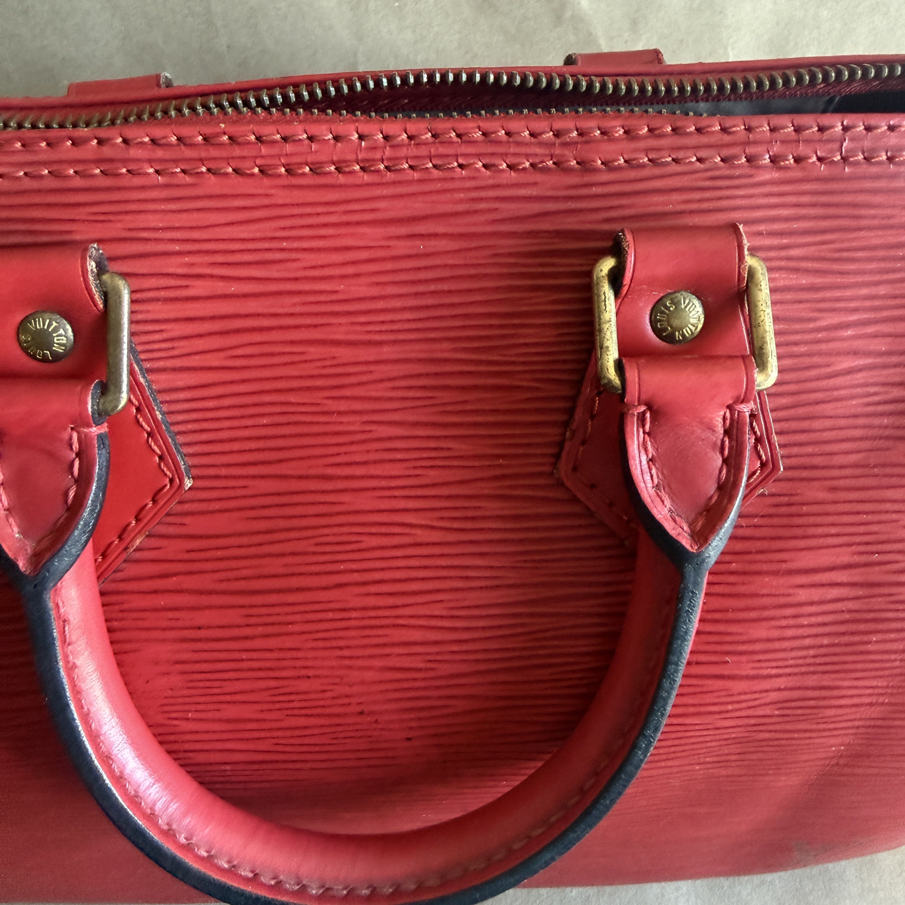 Louis Vuitton Louis Vuitton Speedy 25 in Epi Leather Size ONE SIZE - 2 Thumbnail
