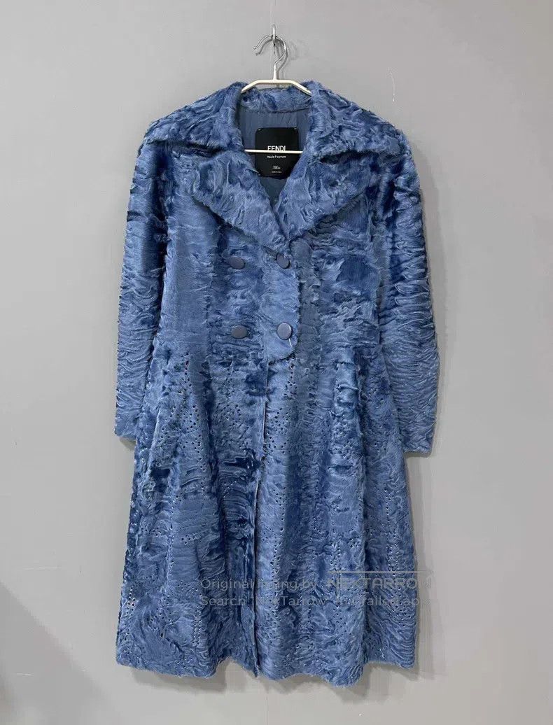 Fendi Swakara fur mixed high-end coat