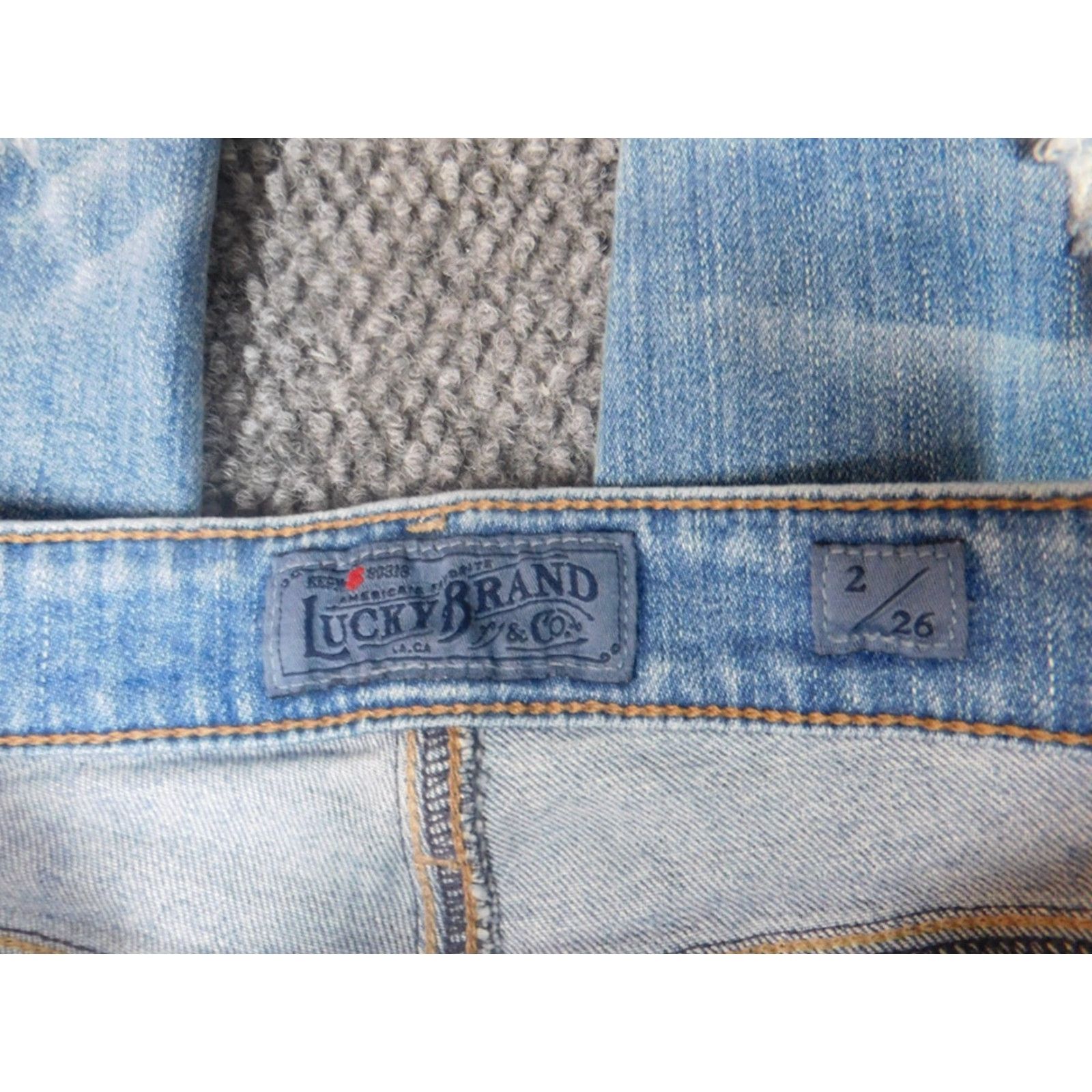 Lucky Brand Lucky Brand Jeans Women 2 Blue Dark Denim Zip Pockets Skinny Crop Regular Rise American Style Candiani Pattern Solid Cotton Blend Spandex Denim Size 26" / US 2 / IT 38 - 4 Thumbnail